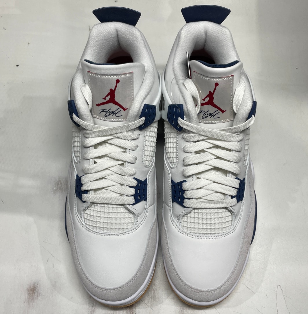 Nike SB Air Jordan 4 Retro SP "Summit White/Navy"