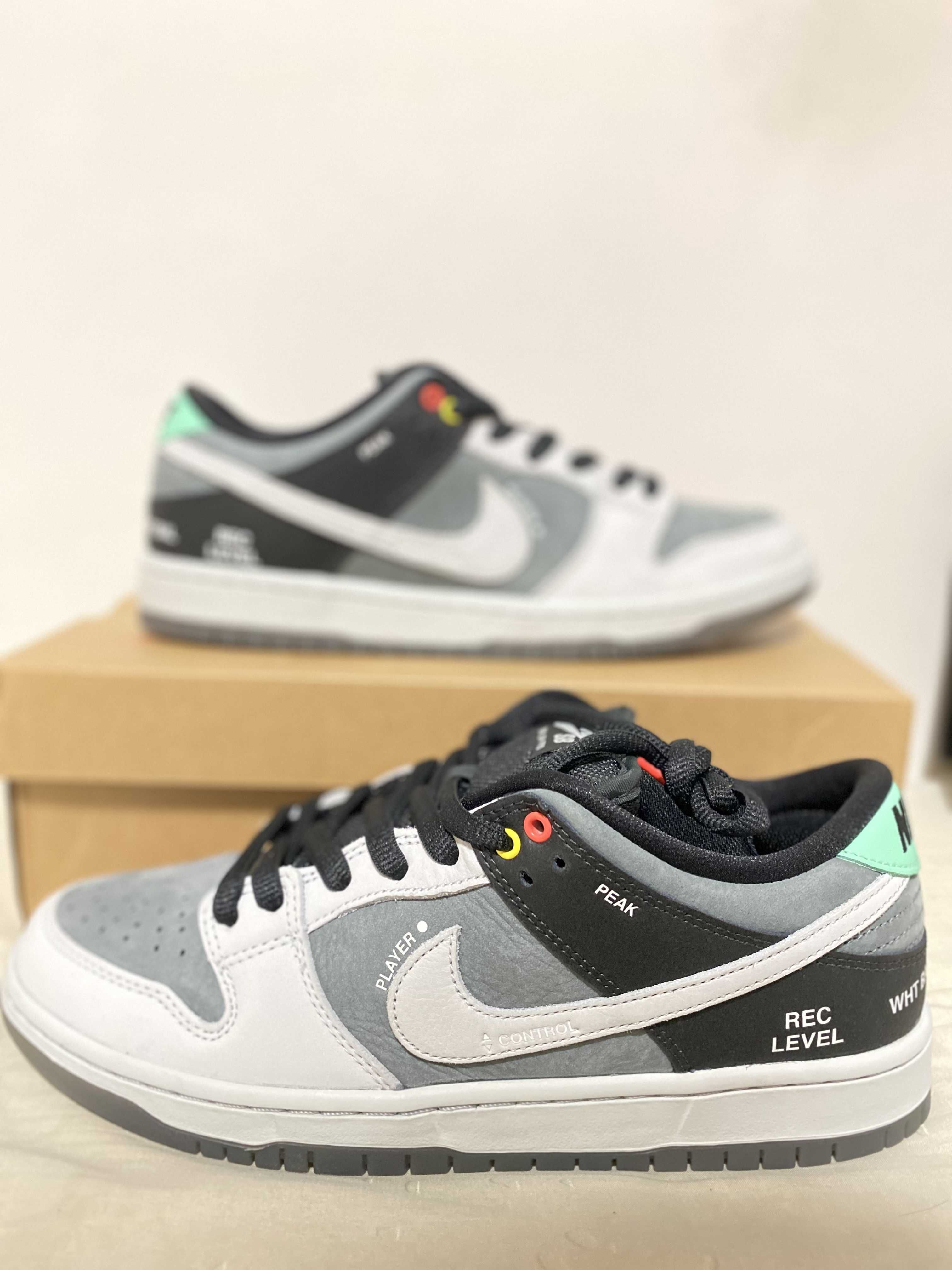 Nike SB Dunk Low Pro "VX1000 Camcorder"