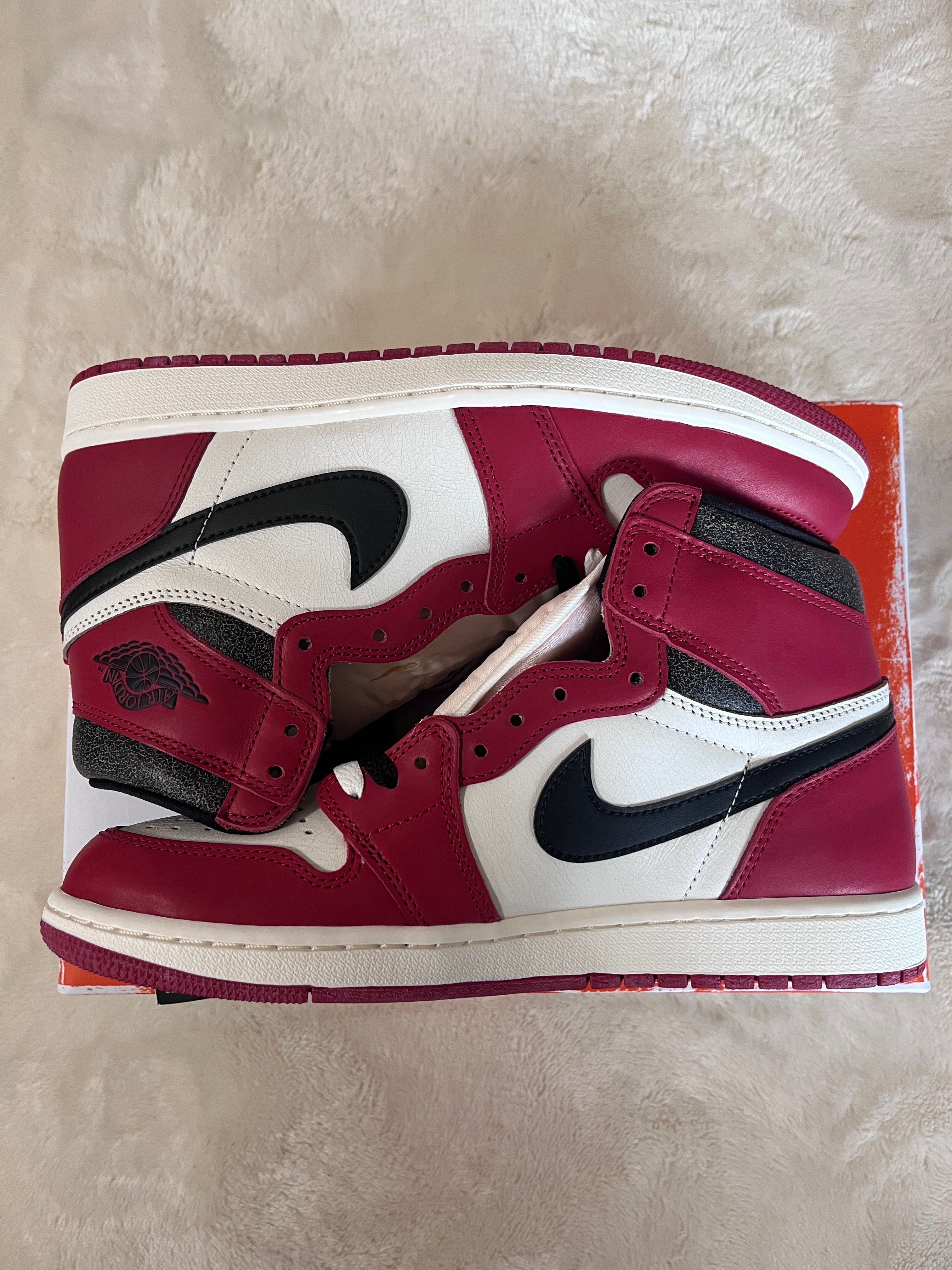 Nike Air Jordan 1 High OG "Lost & Found/Chicago"