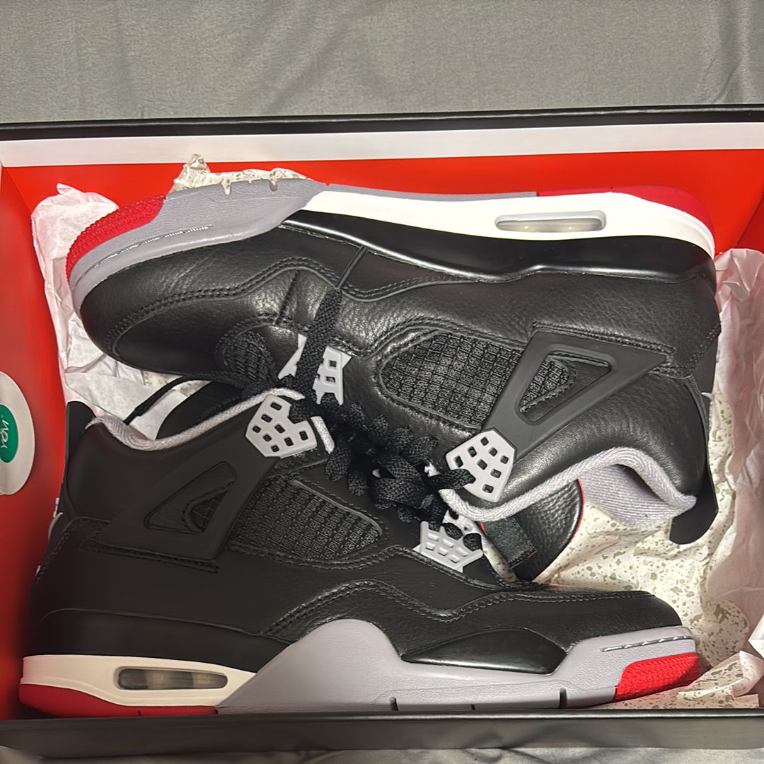 Nike Air Jordan 4 Retro "Bred Reimagined"