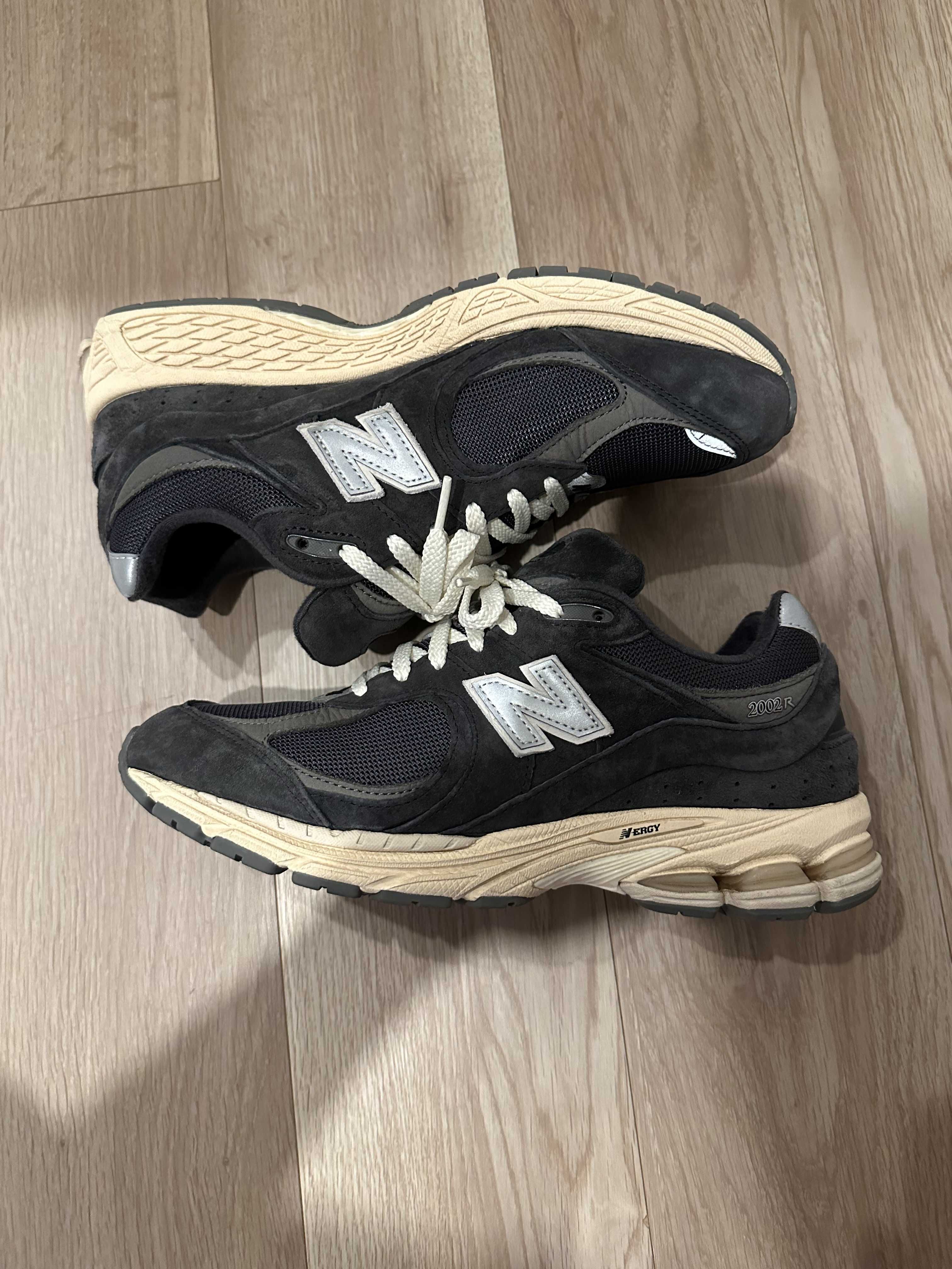 New Balance 2002R "Phantom"