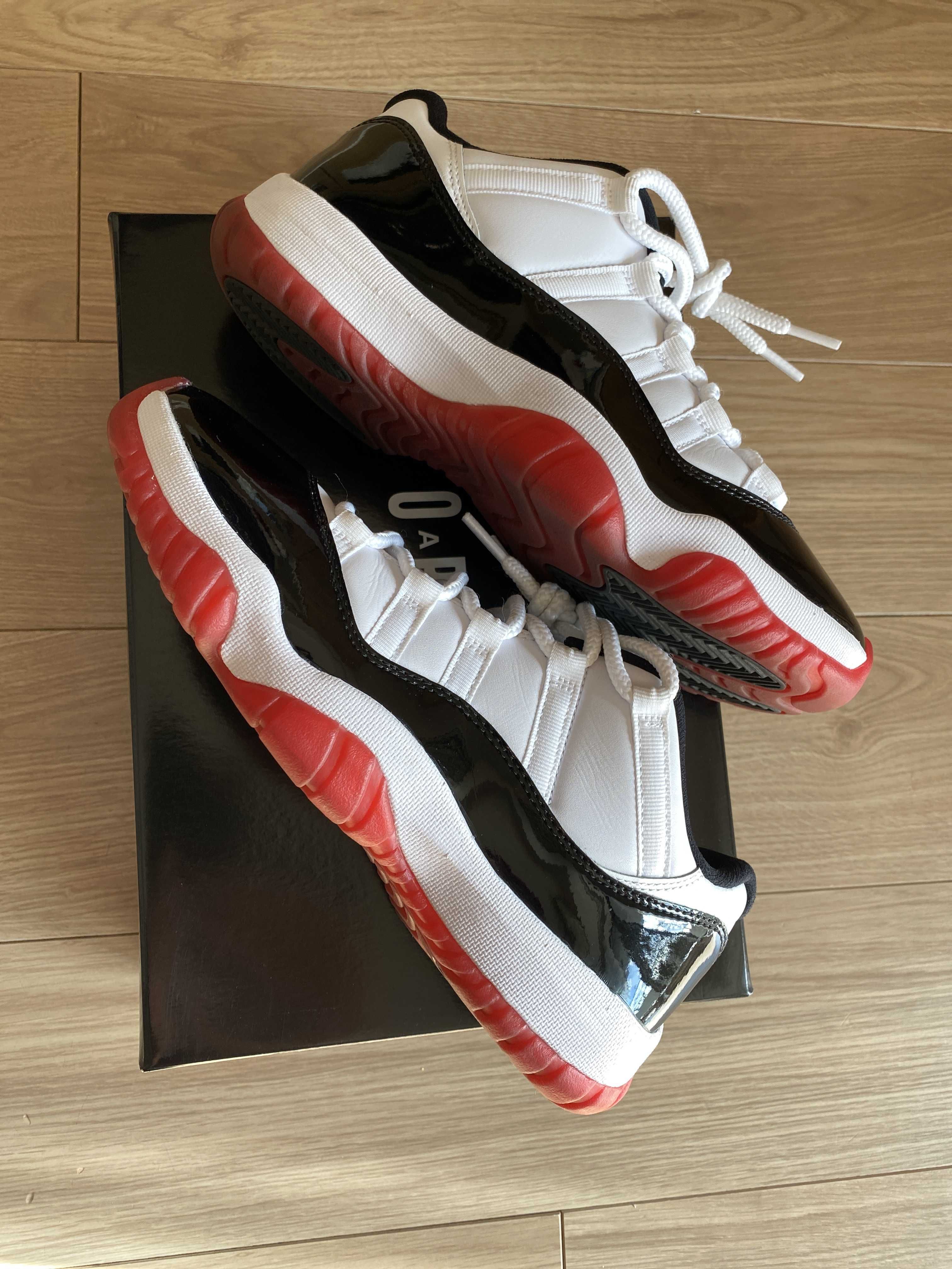 Nike Air Jordan 11 Low "Gym Red"