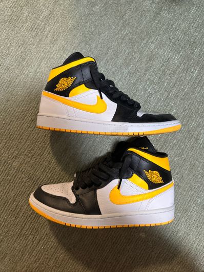 Nike Women's Air Jordan 1 Mid SE "Laser Orange Black"