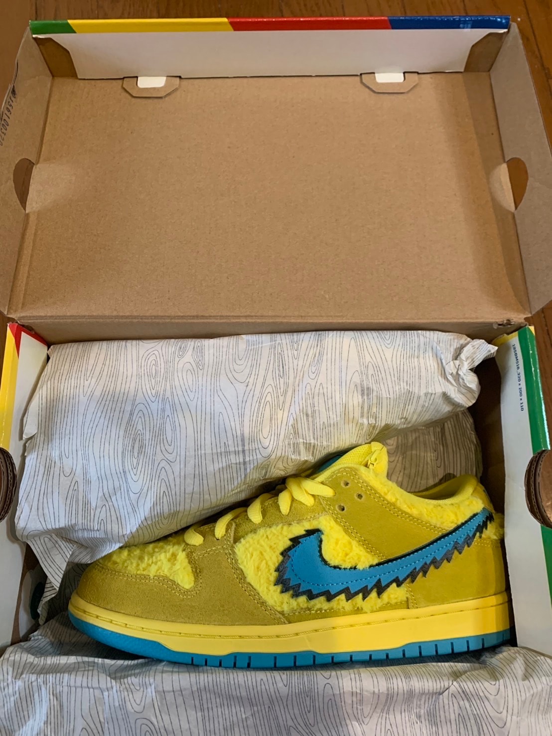 Grateful Dead × Nike SB Dunk Low "Yellow Bear"