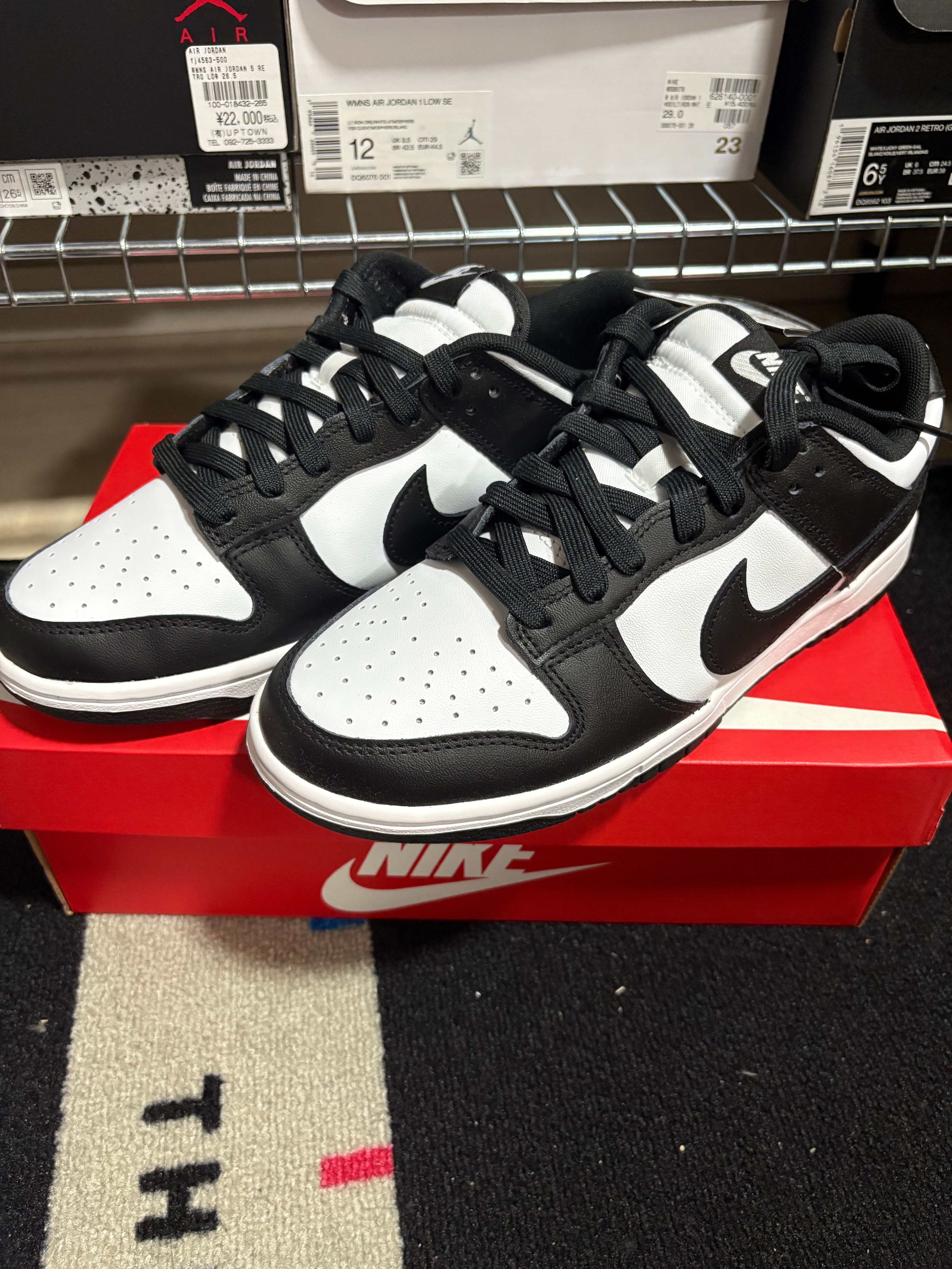 Nike Dunk Low Retro "Panda/White/Black"