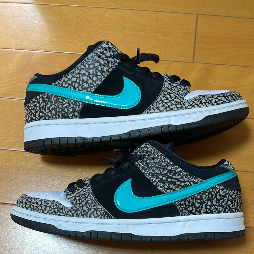 Nike SB Dunk Low "Elephant/Safari"