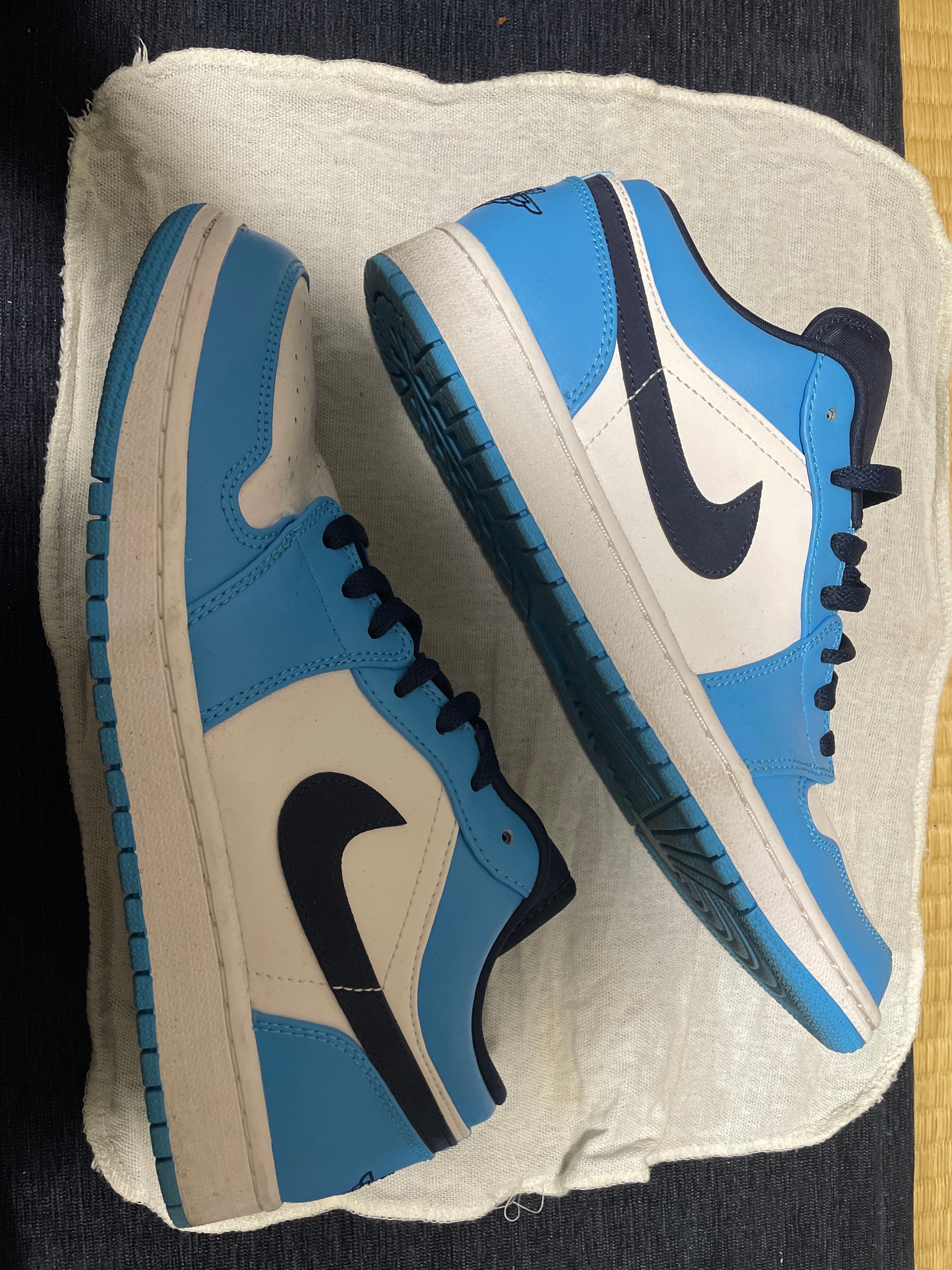 Nike Air Jordan 1 Low "University Blue"