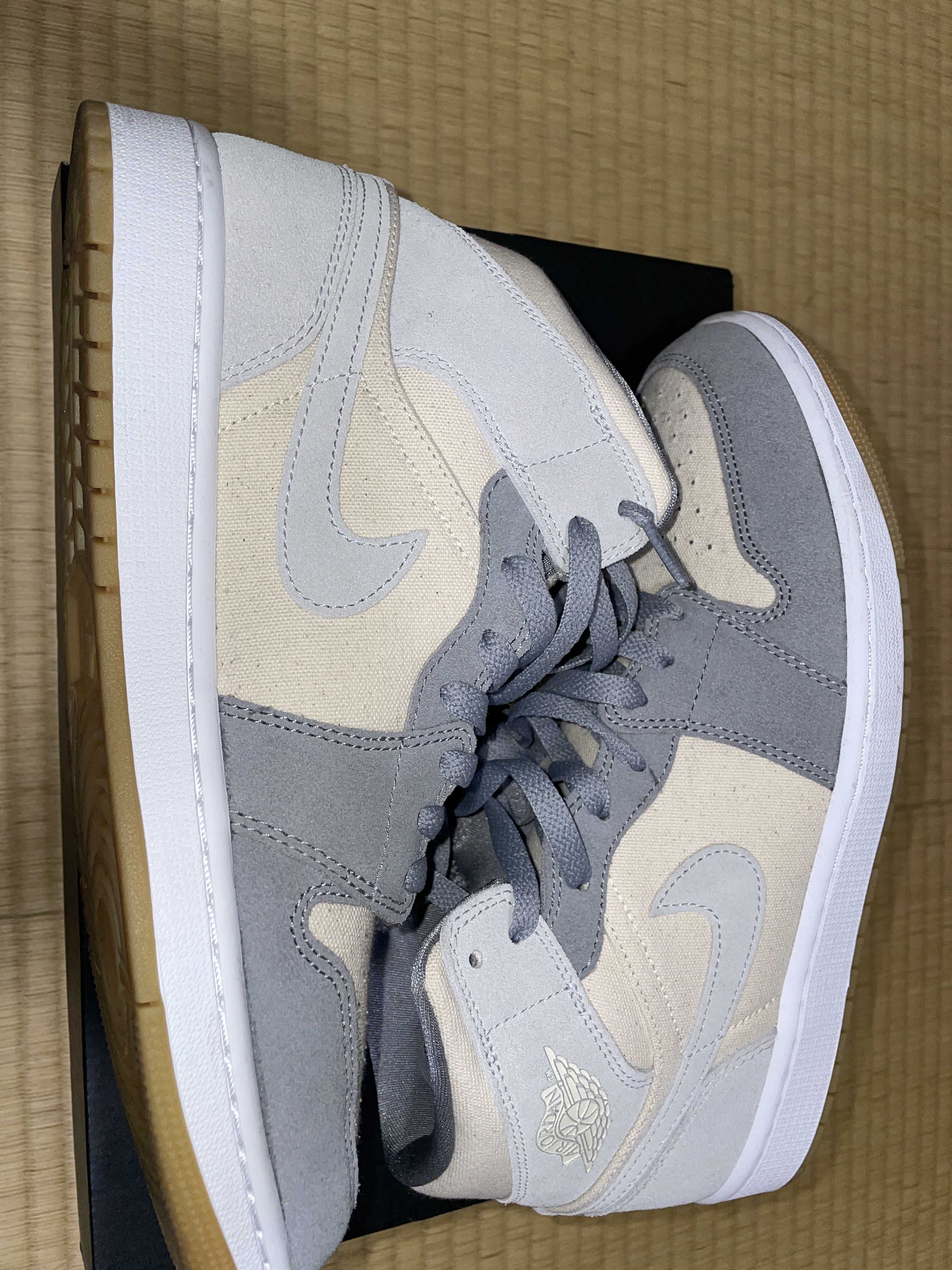 Nike Air Jordan 1 Mid SE "Coconut Milk/Particle Grey"