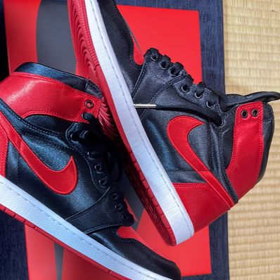 Nike Women's Air Jordan 1 Retro High OG "Satin Bred"
