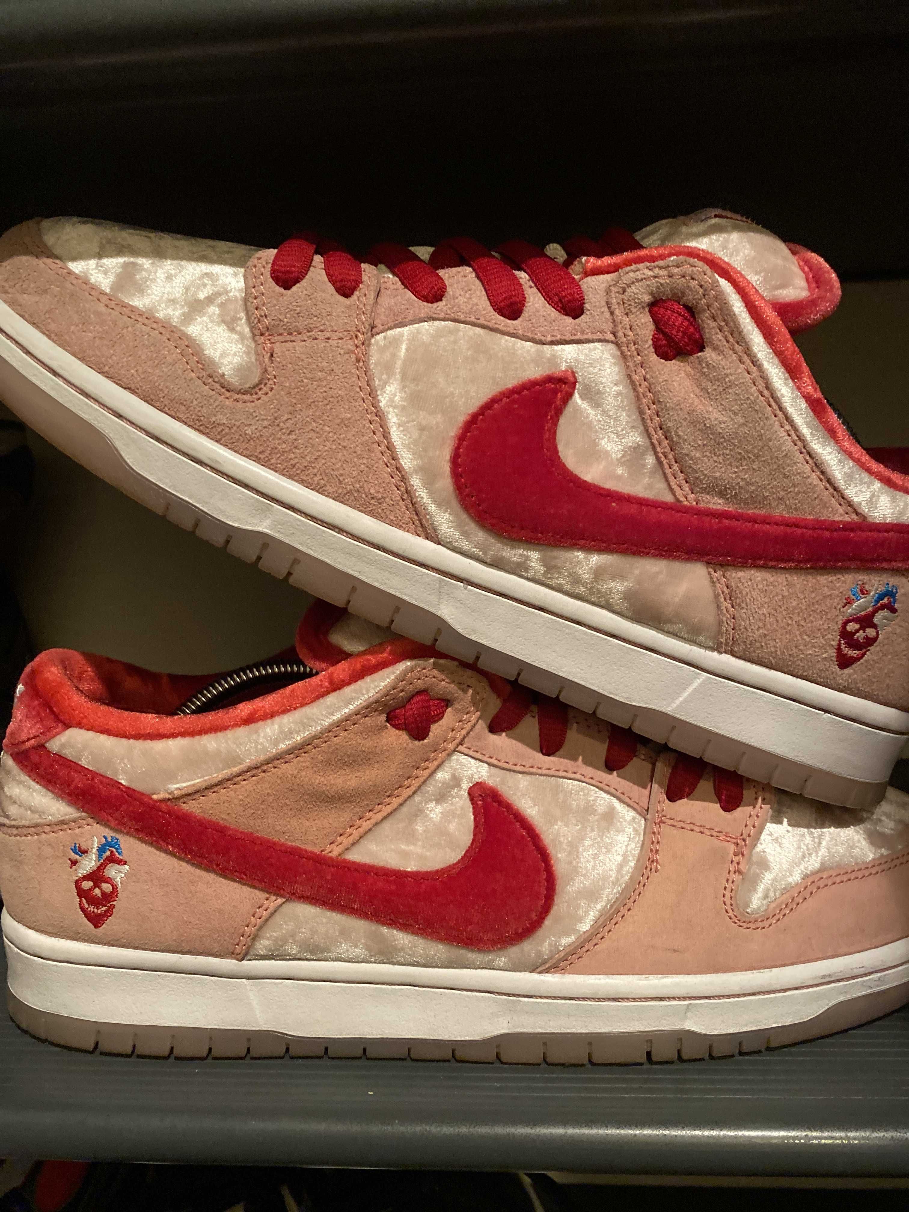 Strangelove × Nike SB Dunk Low "Valentine’s Day"