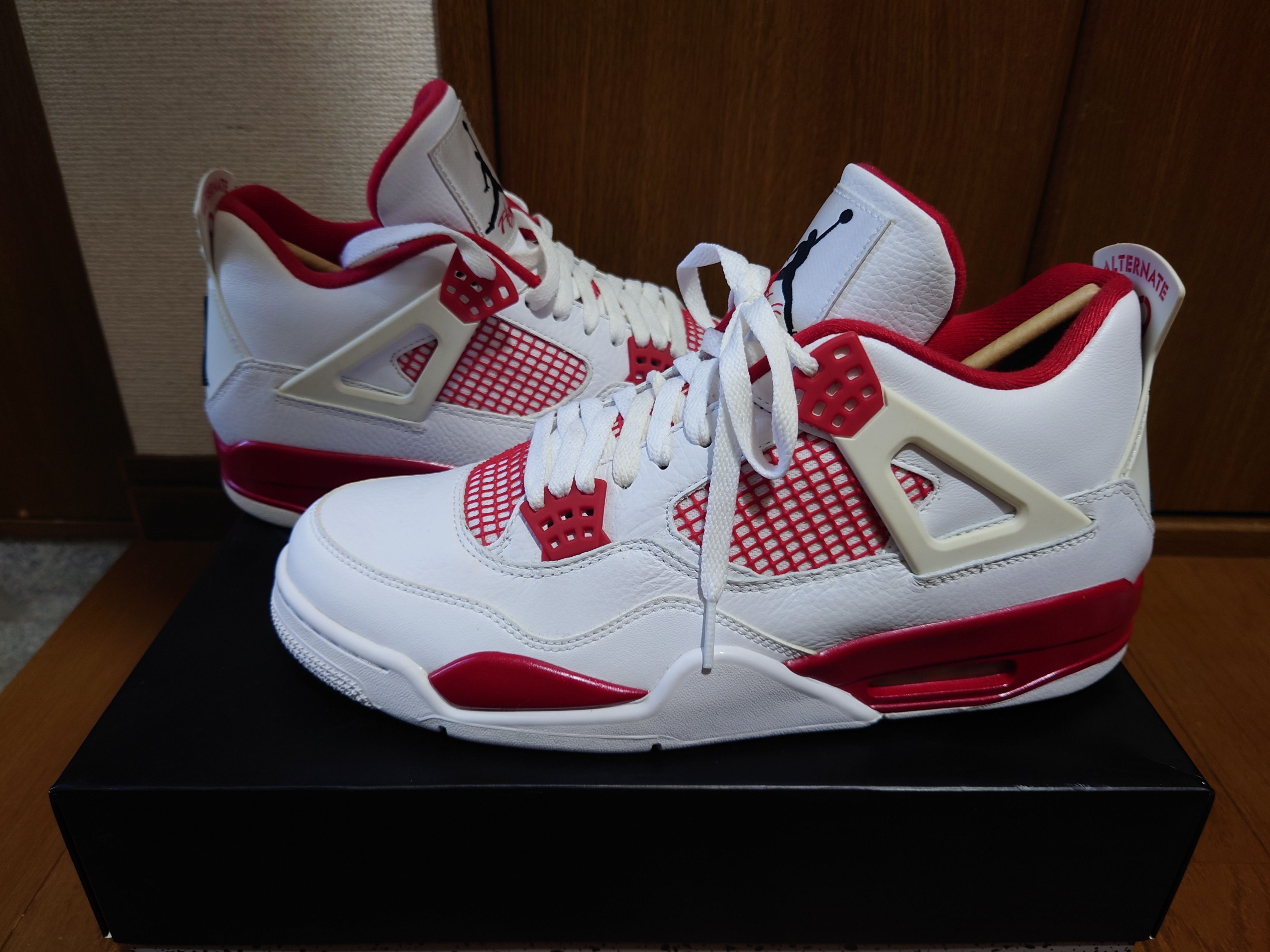 Nike Air Jordan 4 Retro "Alternate 89"