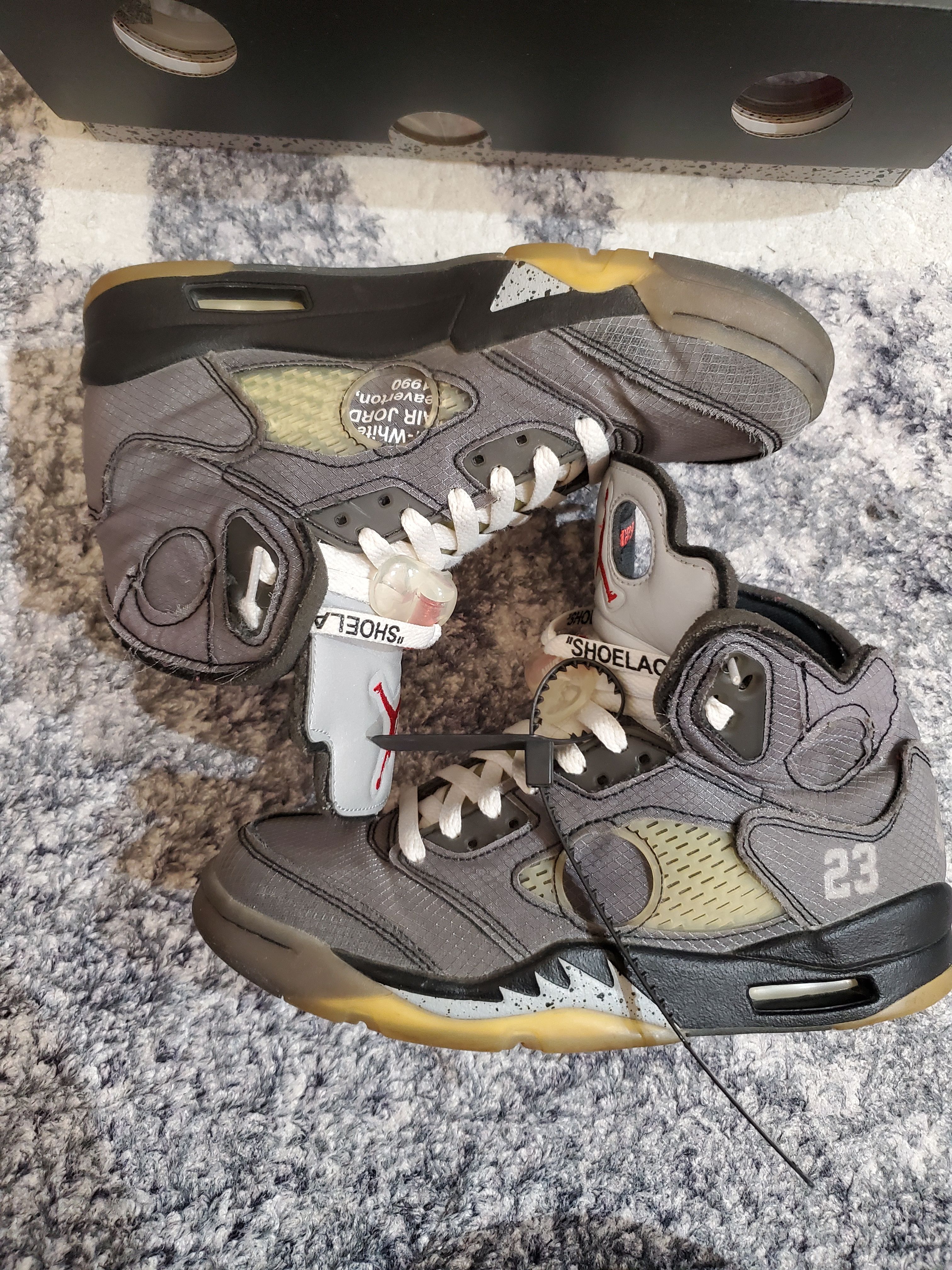 Off-White × Nike Air Jordan 5 "Black/Muslin/Fire Red"