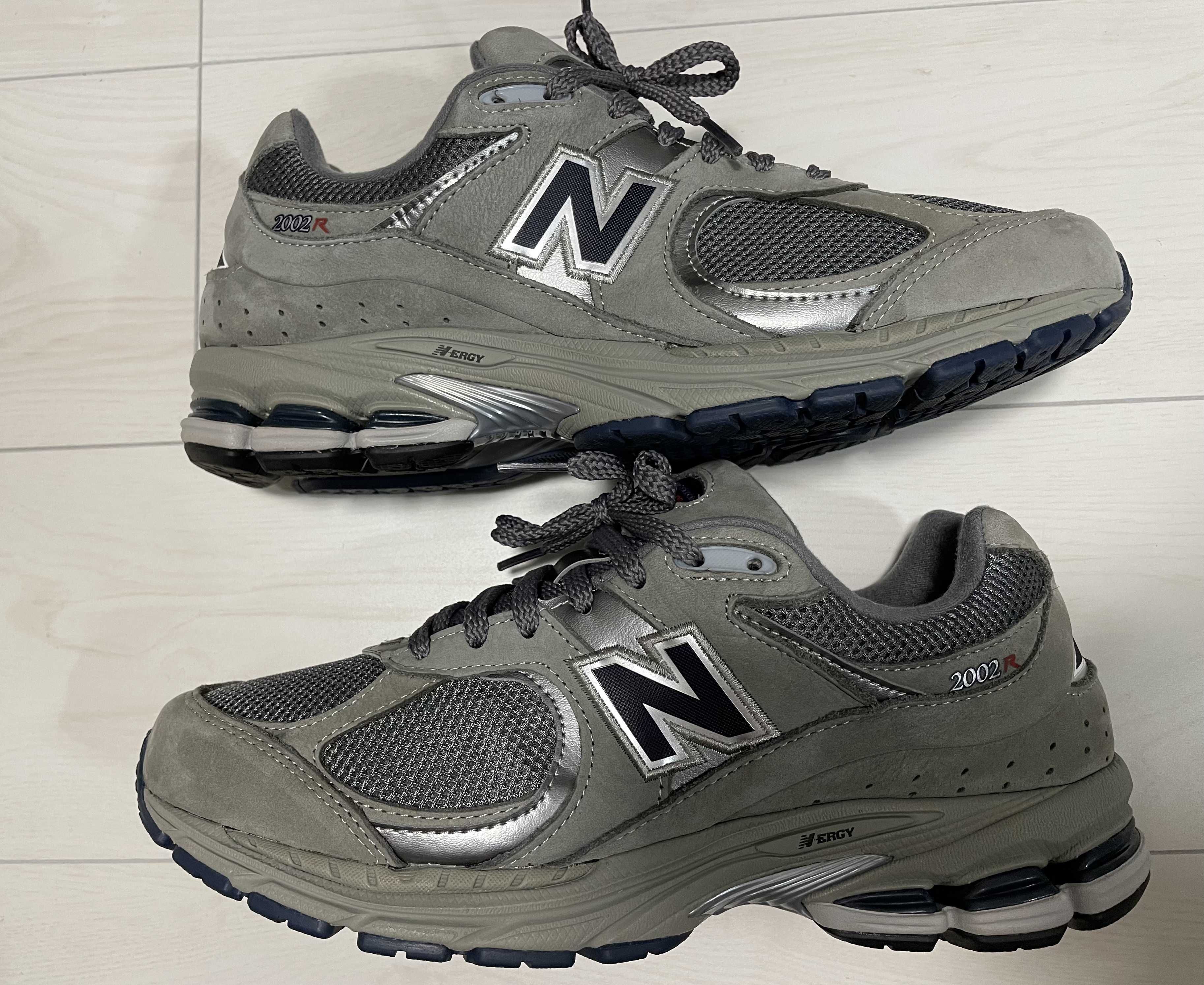 New Balance 2002R "Gray"