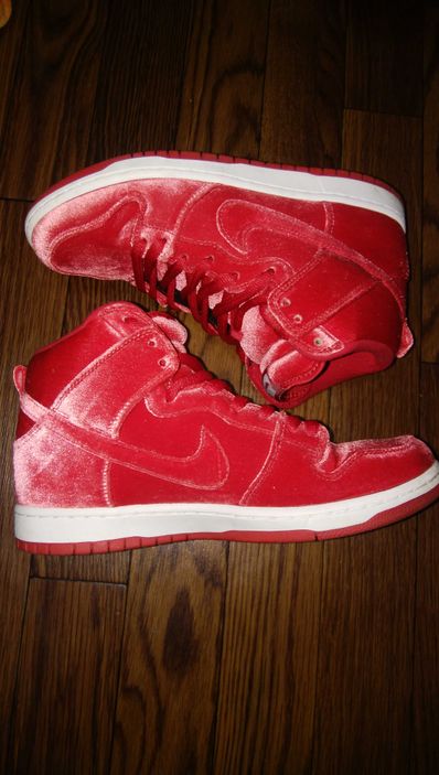 Nike SB Dunk High Premium "onoGYM Red"