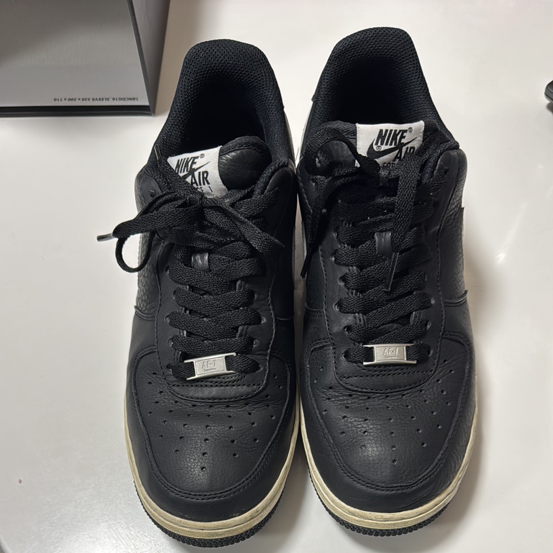 Supreme × COMME des GARCONS SHIRT × Nike Air Force 1 Low "Black/White" (2018)