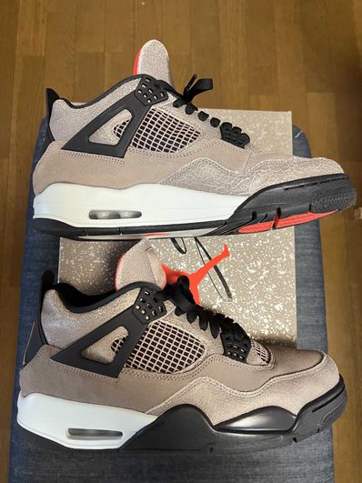Nike Air Jordan 4 "Taupe Haze"