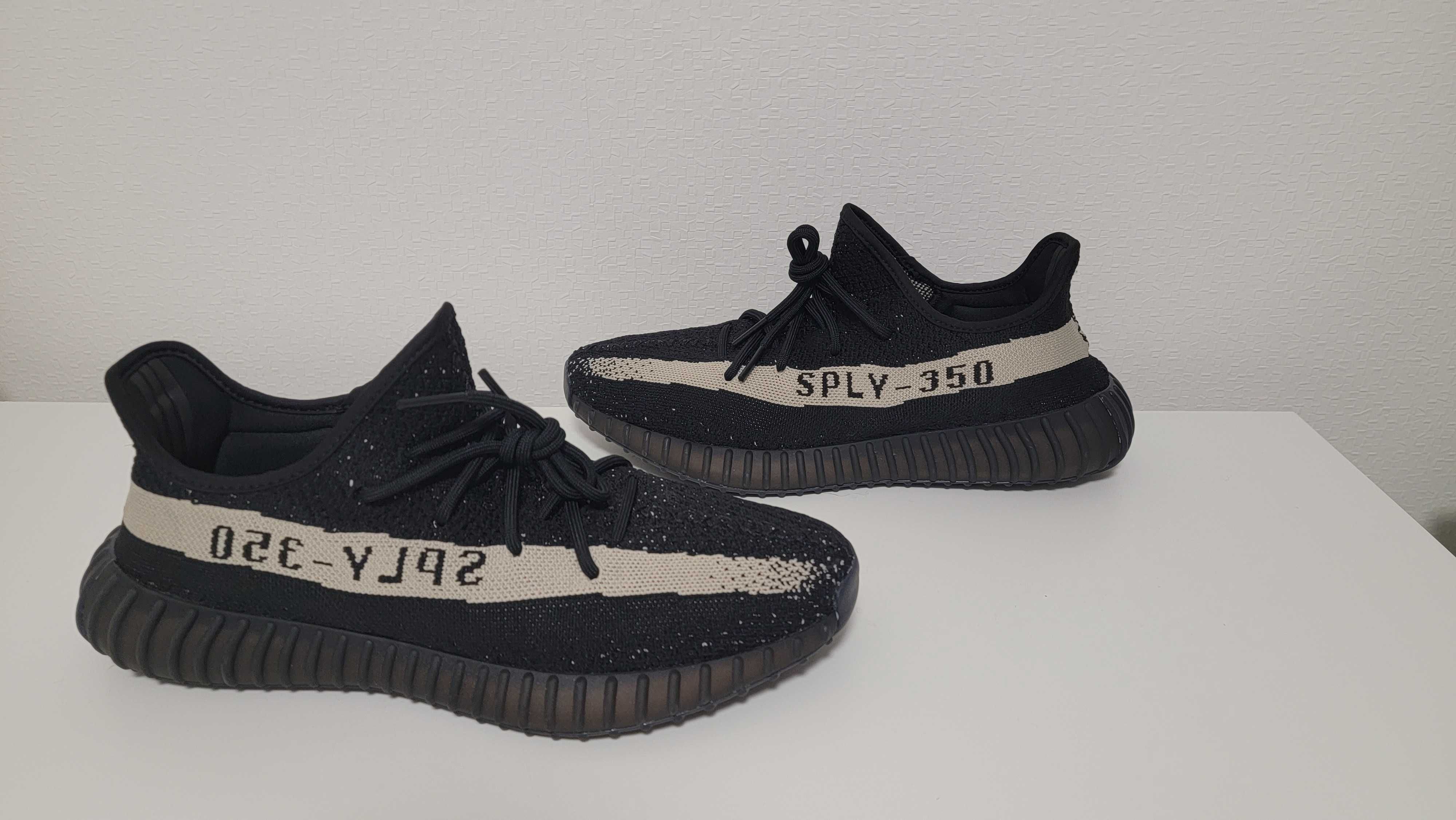 adidas YEEZY Boost 350 V2 "Oreo"