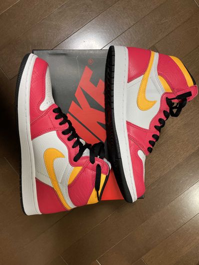 Nike Air Jordan 1 High OG "Light Fusion Red"