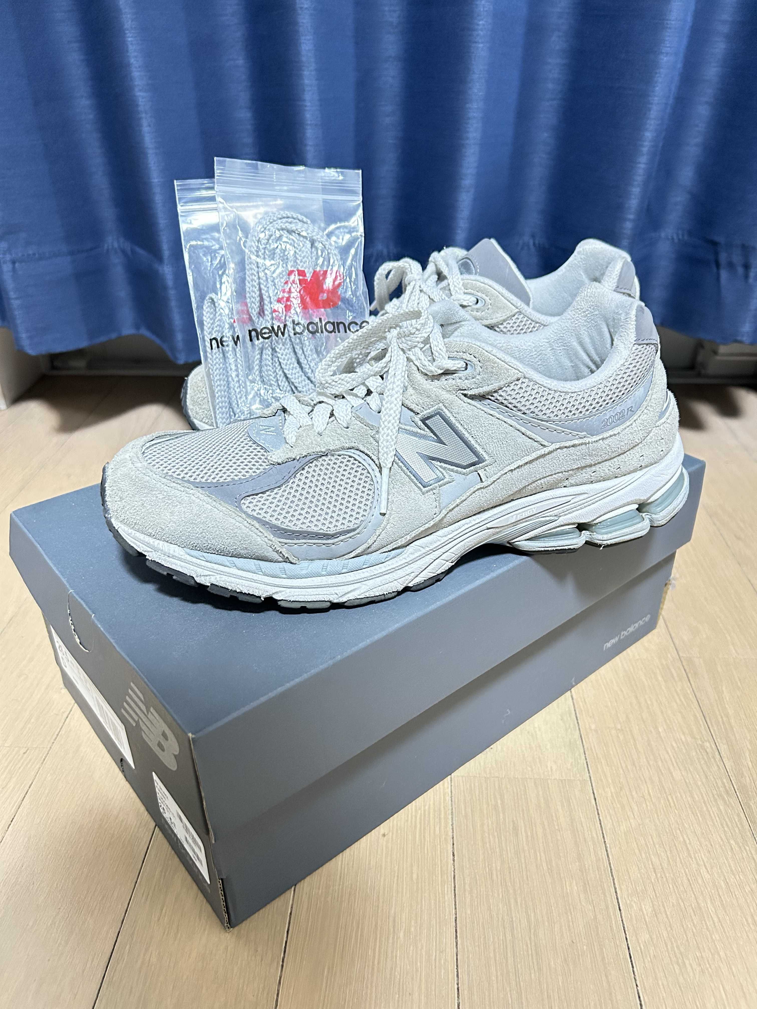 New Balance 2002R "Gray"