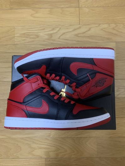 Nike Air Jordan 1 Mid "Bred"