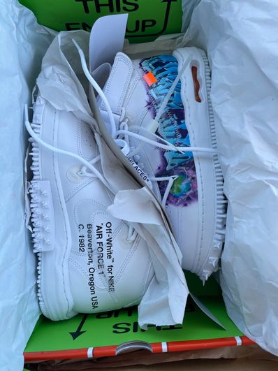 Off-White × Nike Air Force 1 Mid "Graffiti"