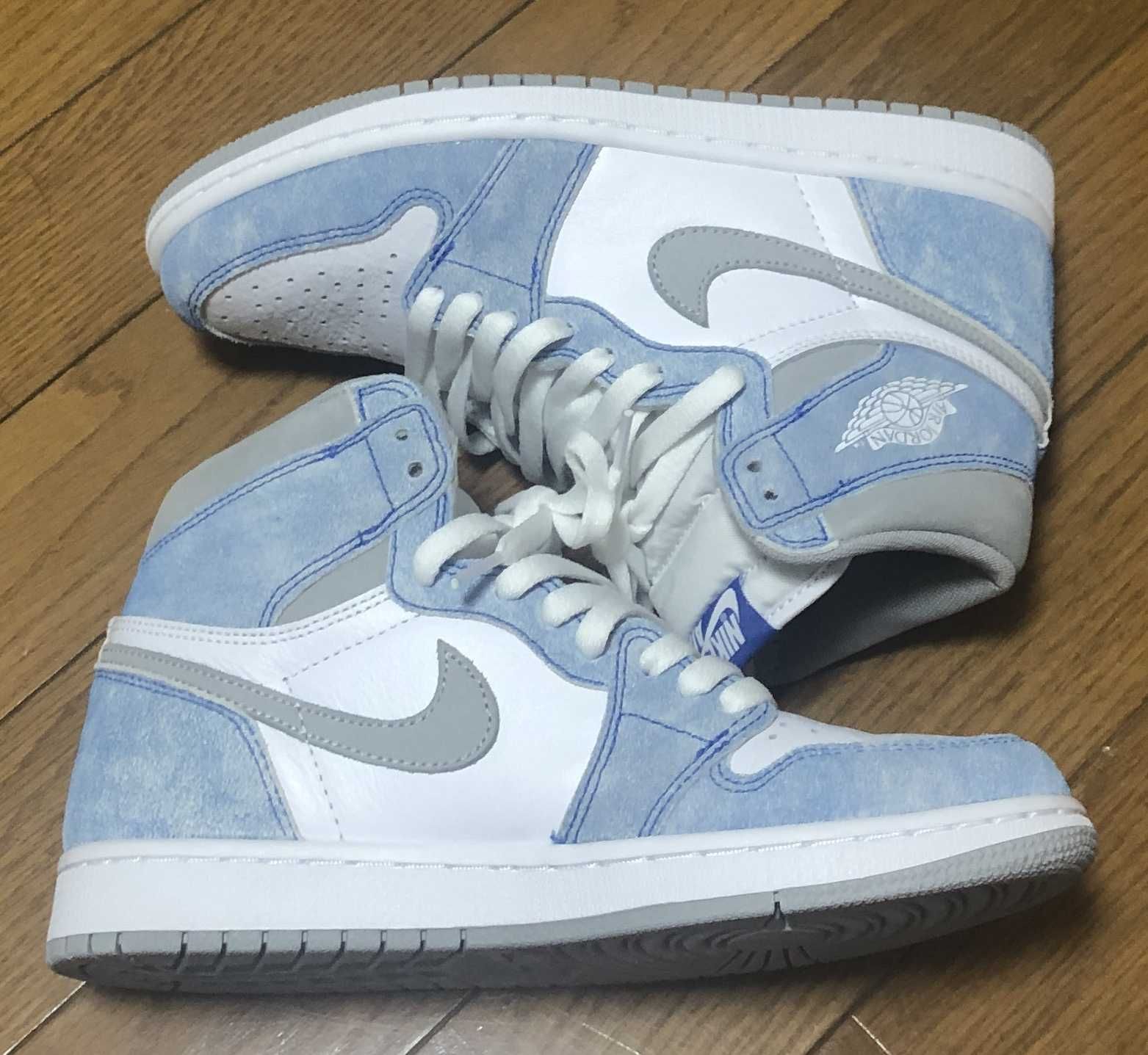 Nike Air Jordan 1 High OG "Hyper Royal"