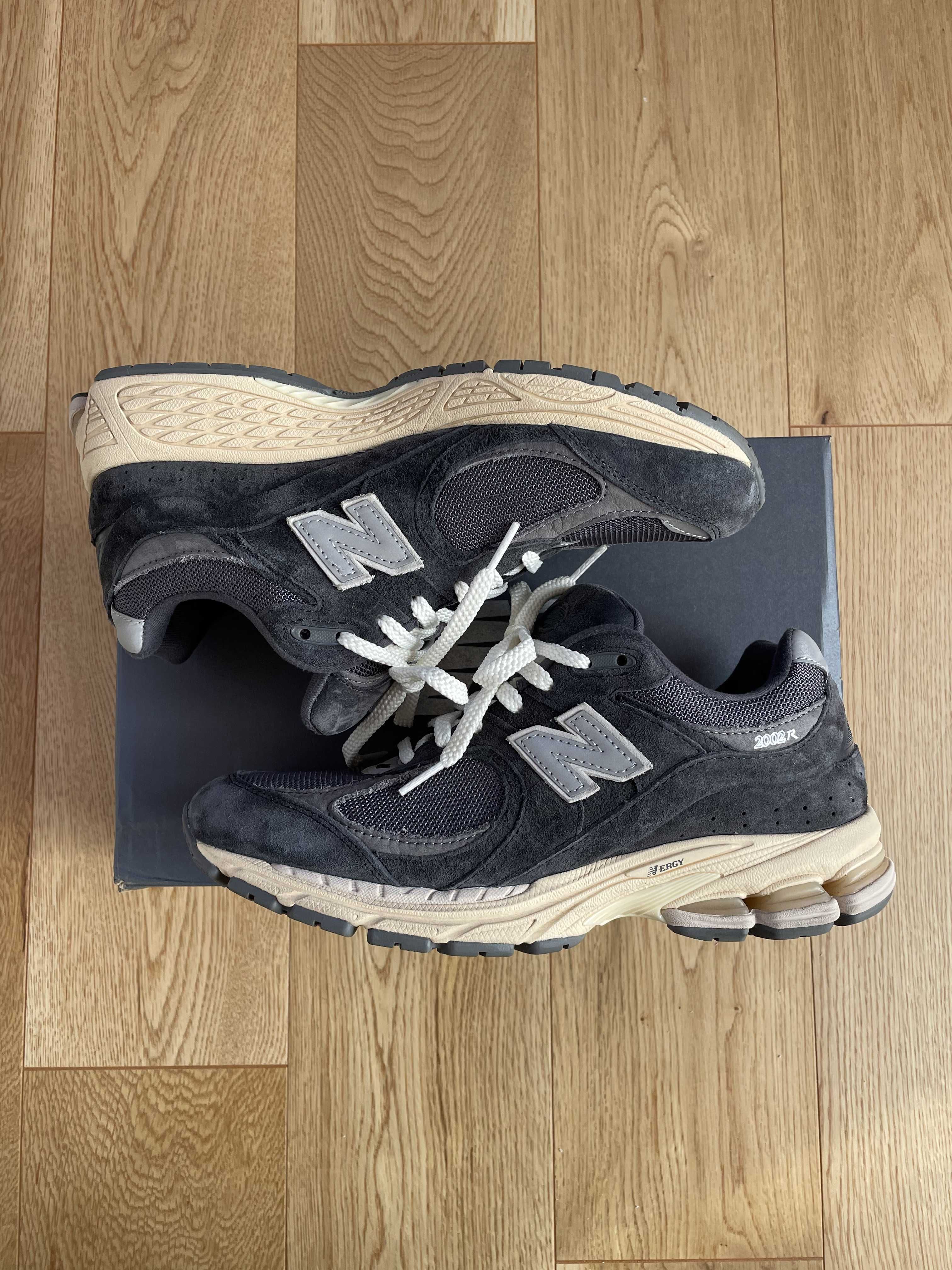 New Balance 2002R "Phantom"