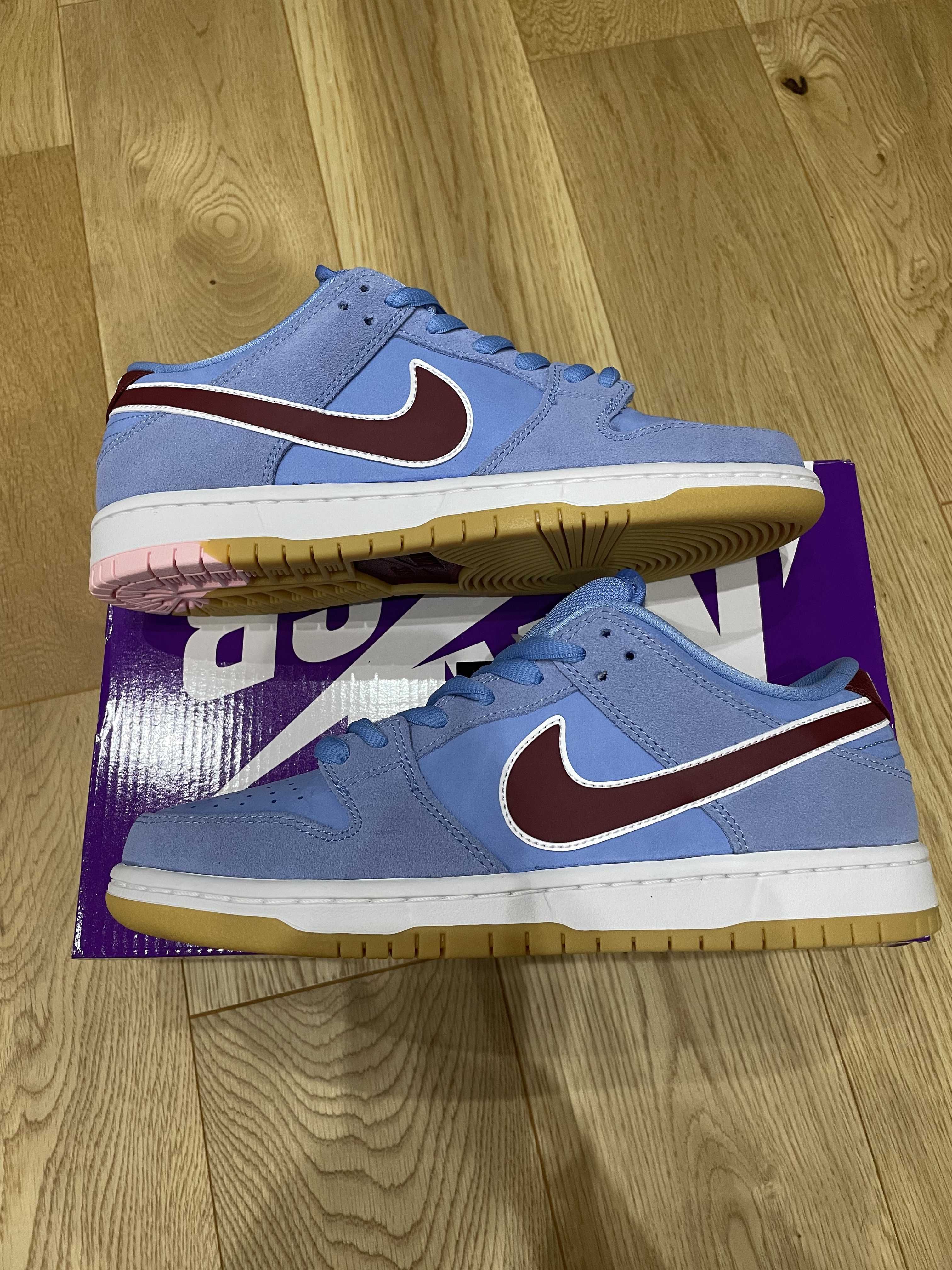 Nike SB Dunk Low Pro "Philadelphia Phillies/Valor Blue and Team Maroon"