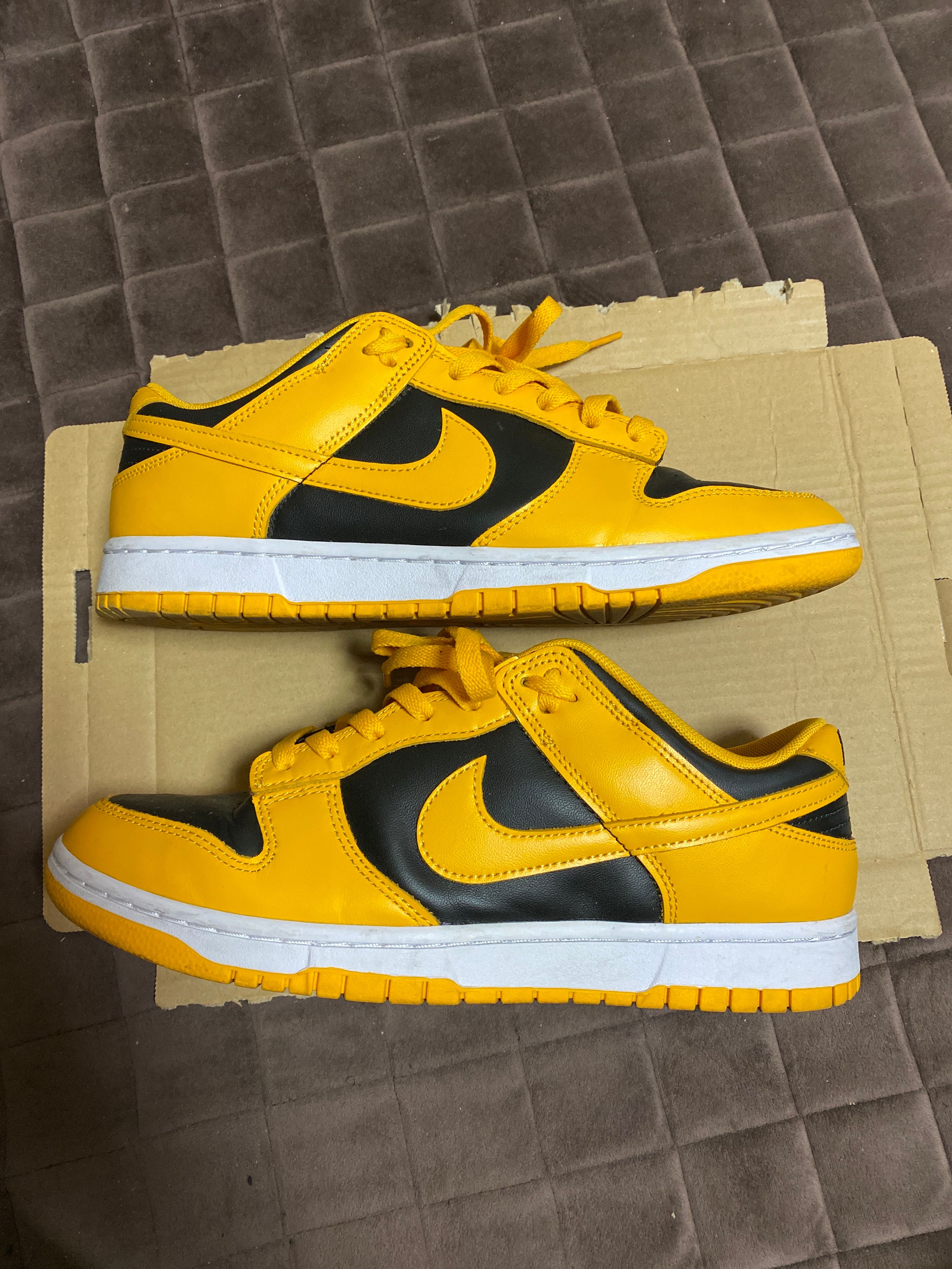 Nike Dunk Low "Championship Goldenrod"