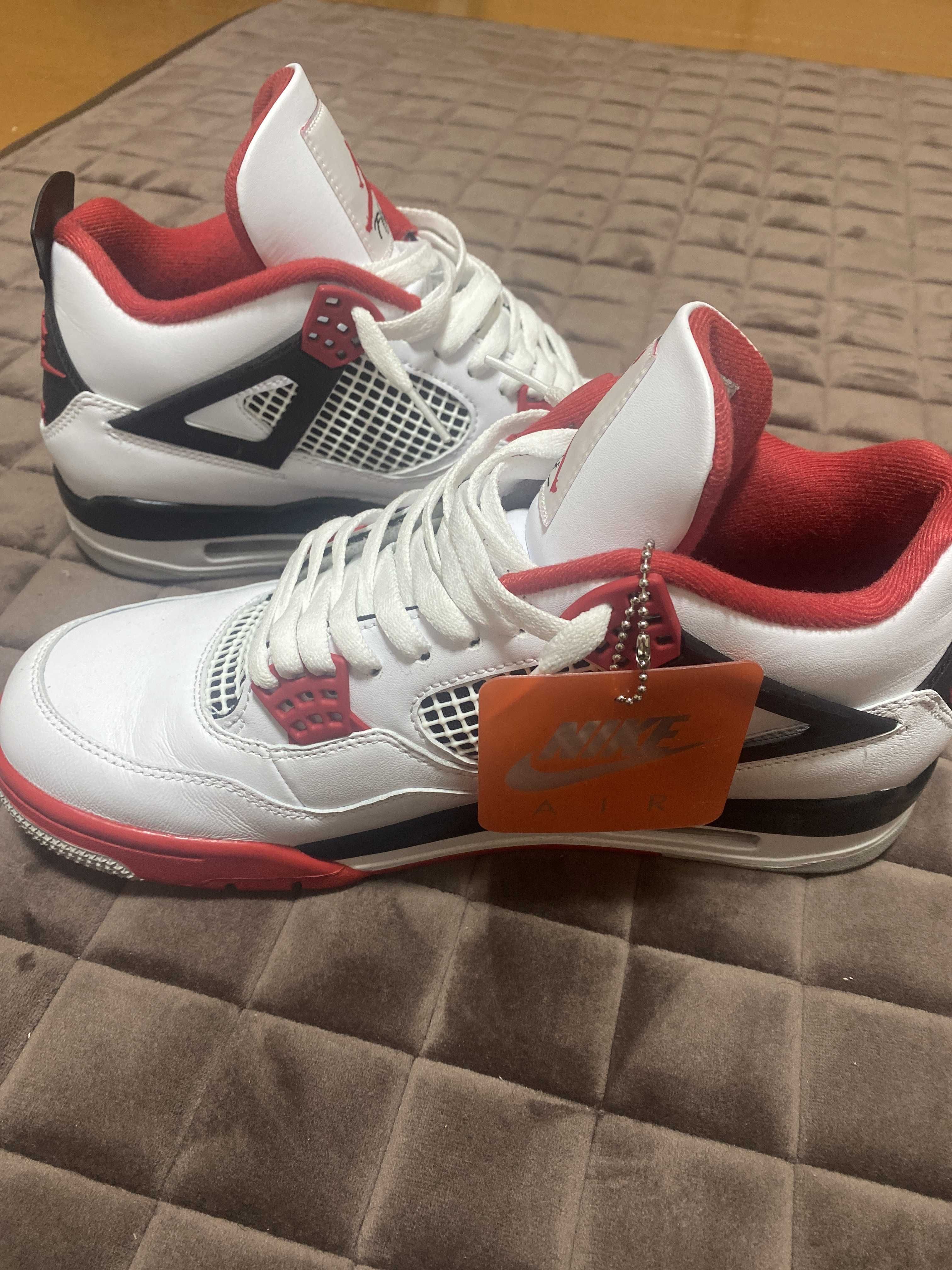 Nike Air Jordan 4 Retro OG "Fire Red" (2020)