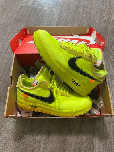 Off-White × Nike Air Force 1 Low "Volt"