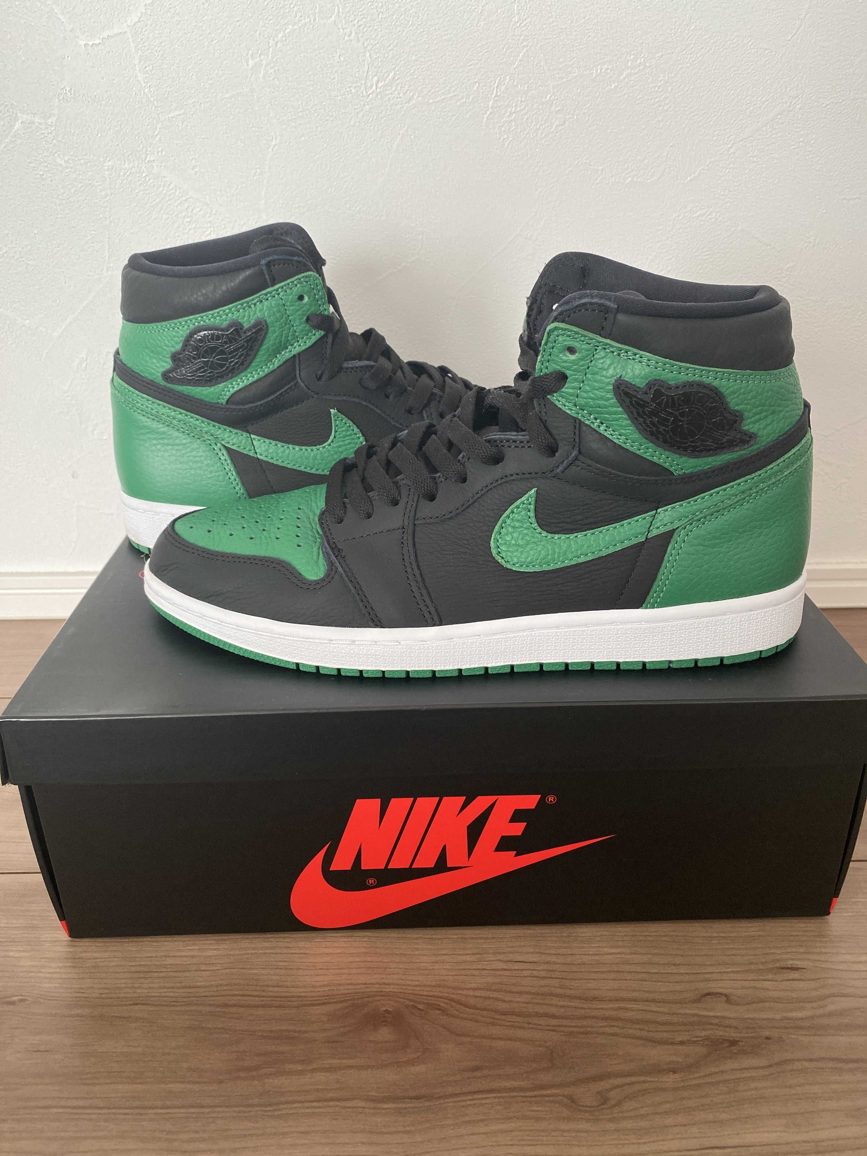 Nike Air Jordan 1 Retro High OG "Black/Pine Green" (2020)