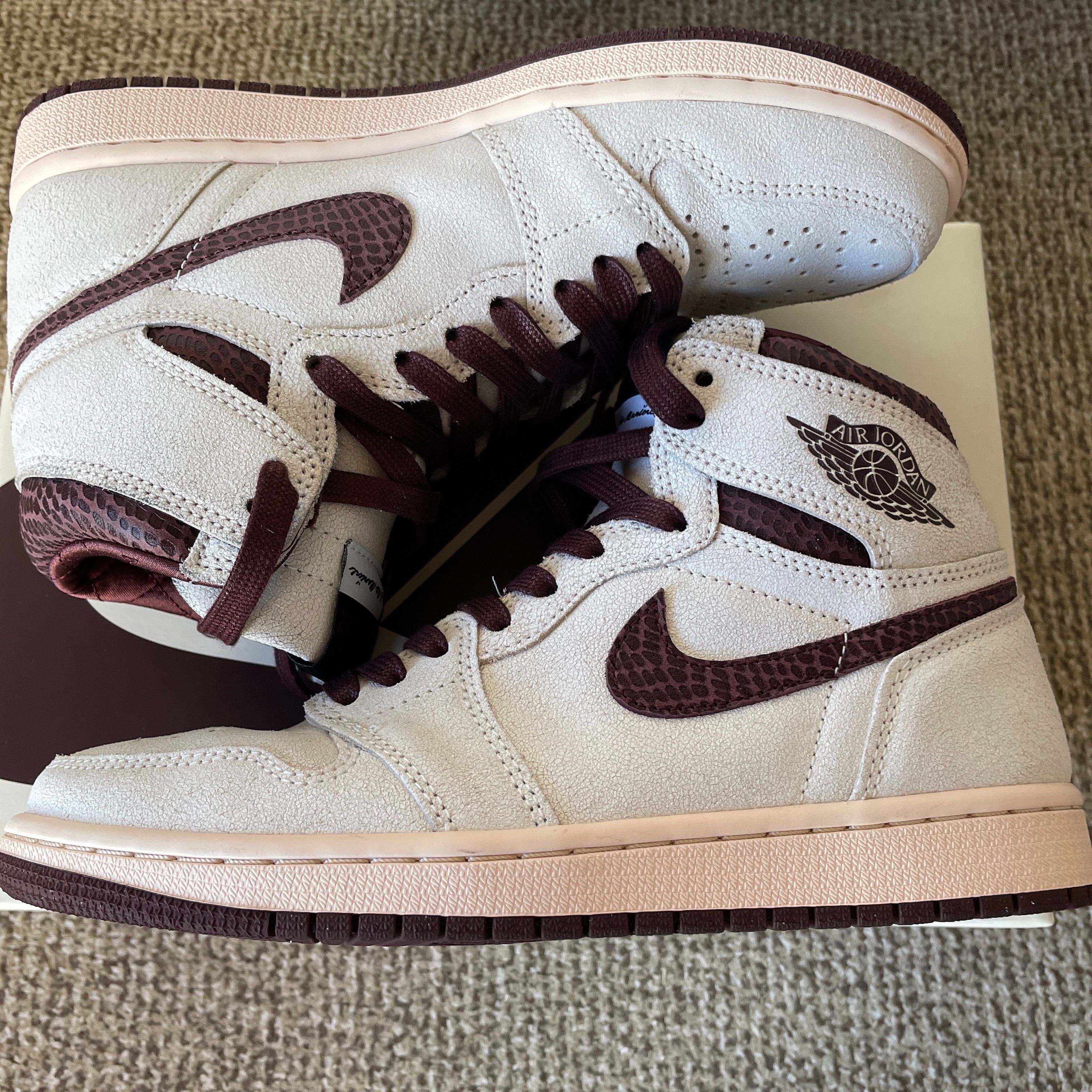 A Ma Maniere × Nike Air Jordan 1 Retro High OG "Sail and Burgundy"