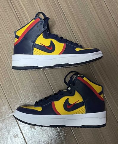 NIKE Women's DUNK HIGH REBEL "VARSITY MAIZE"