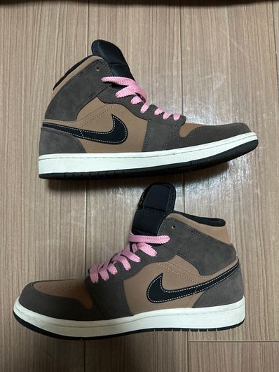 Nike Air Jordan 1 Mid SE "Dark Chocolate"