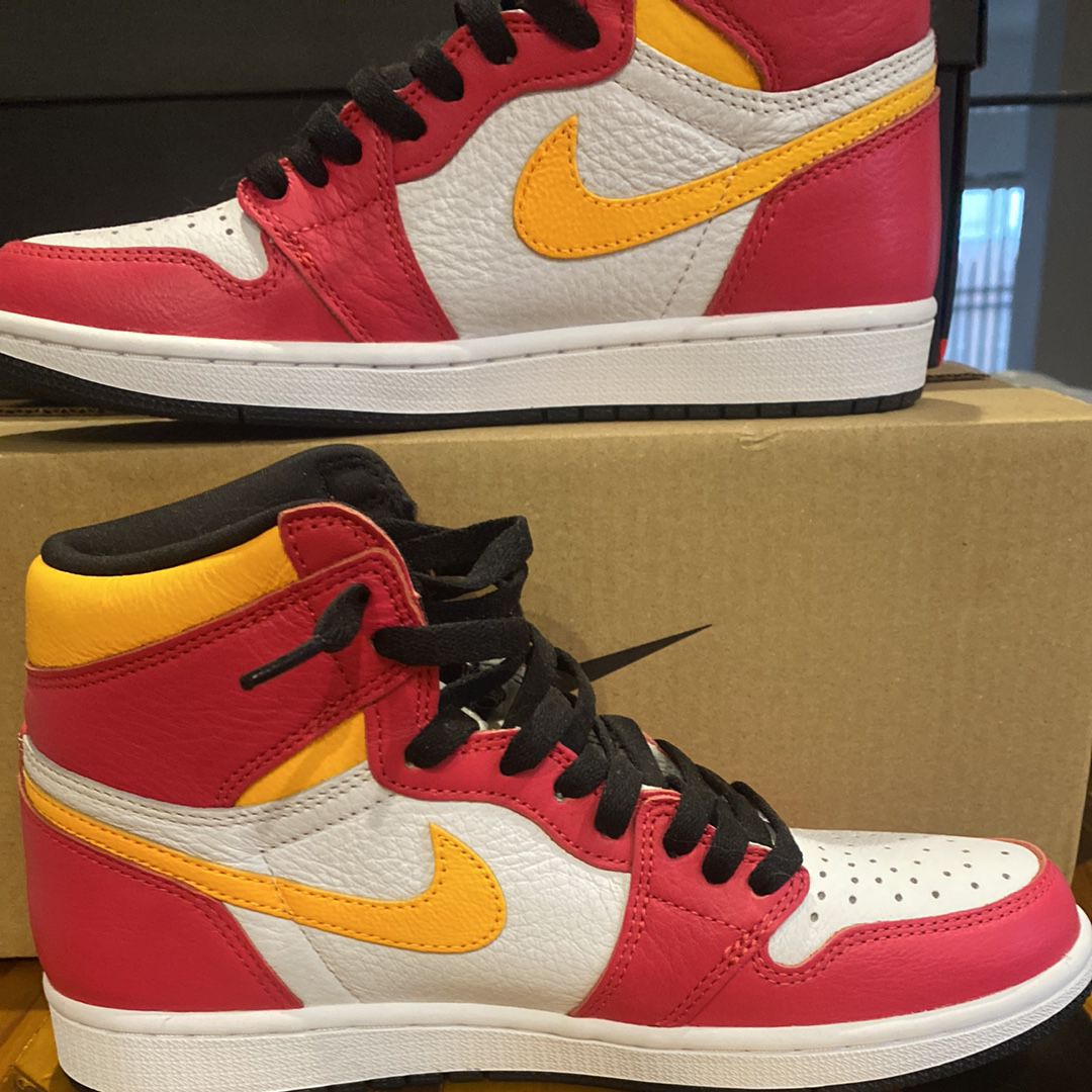 Nike Air Jordan 1 High OG "Light Fusion Red"