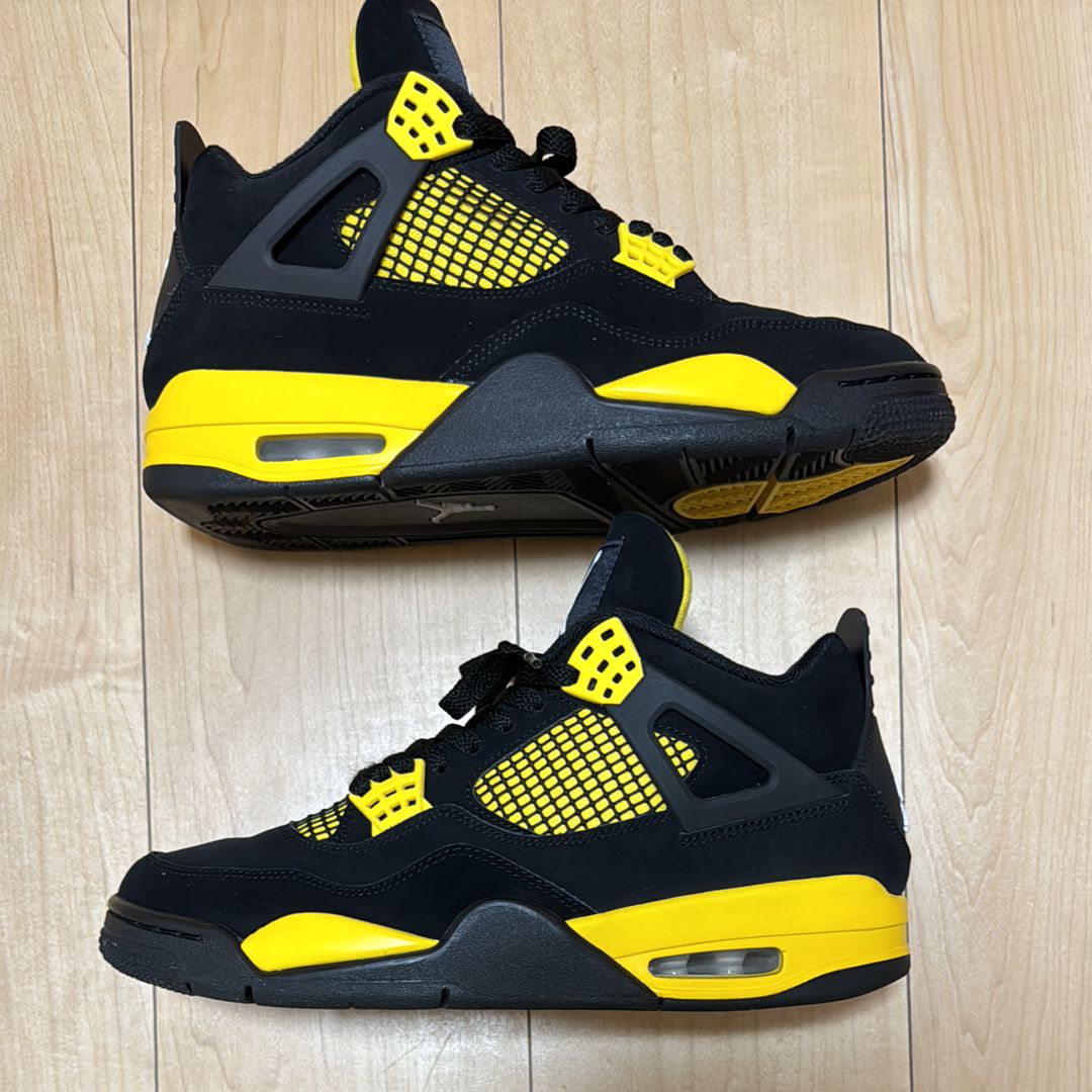 Nike Air Jordan 4 Retro "Thunder"(2023)