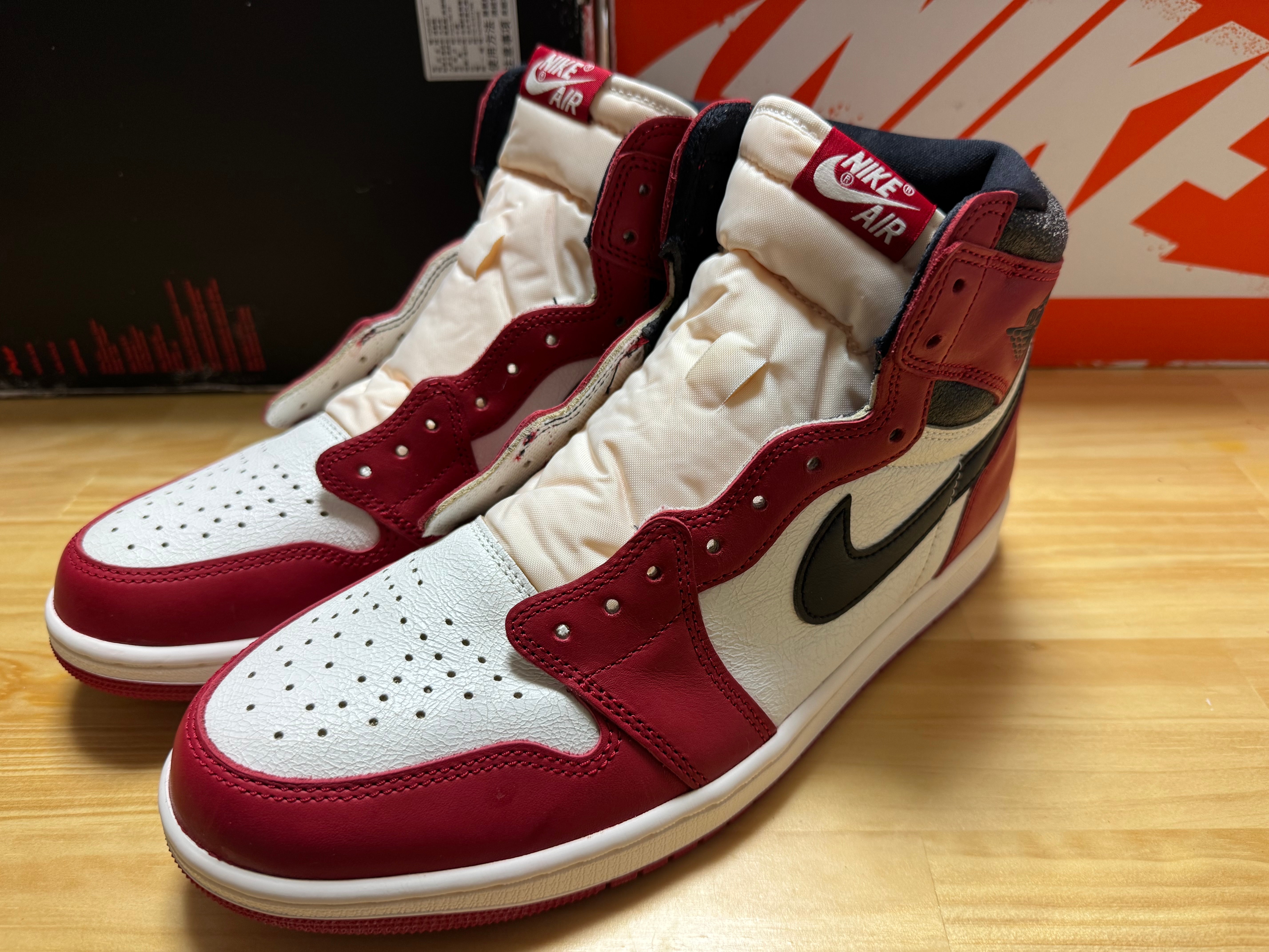 Nike Air Jordan 1 High OG "Lost & Found/Chicago"