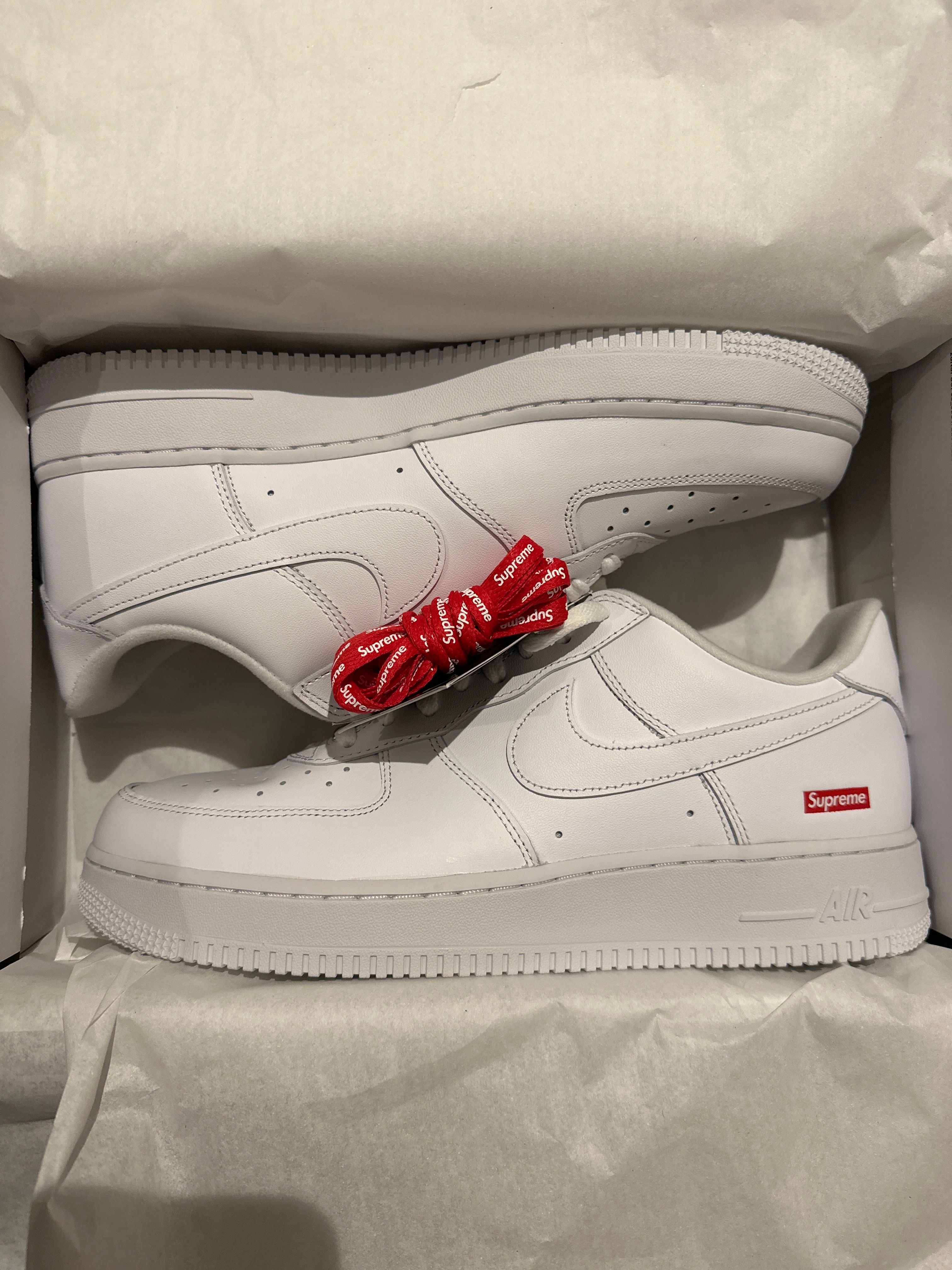 Supreme × Nike Air Force 1 Low "White"