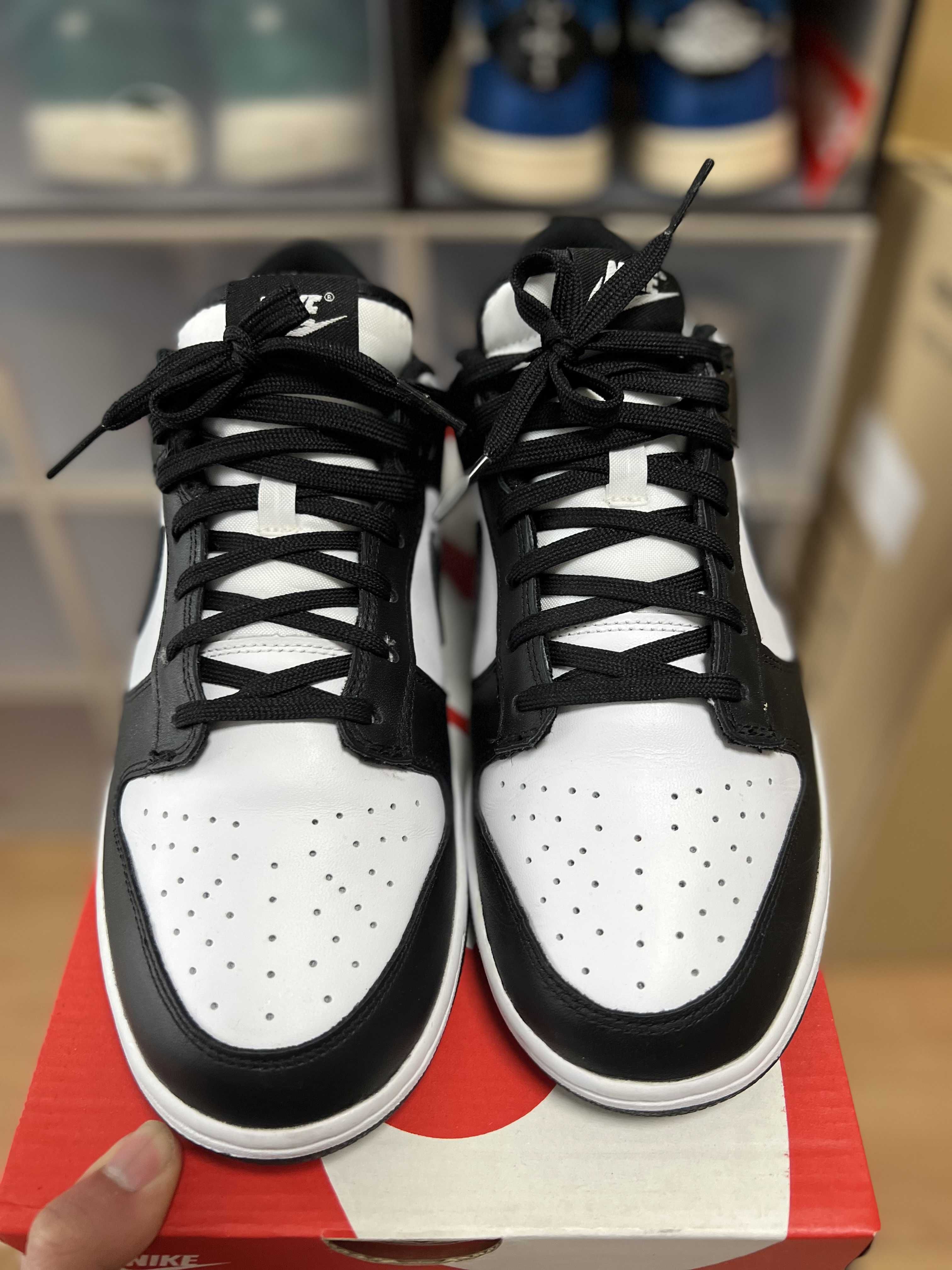 Nike Women's Dunk Low "White/Black"