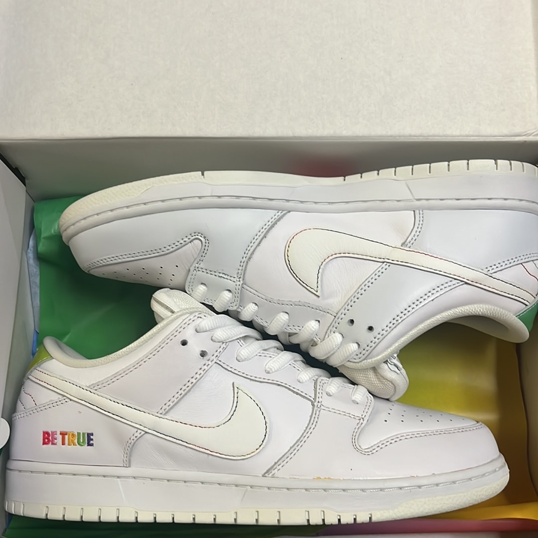 Nike SB Dunk Low "Be True"