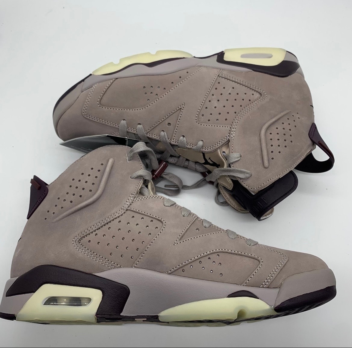 アママニエール × ナイキ エアジョーダン6 レトロ "スモーキーモーブ"