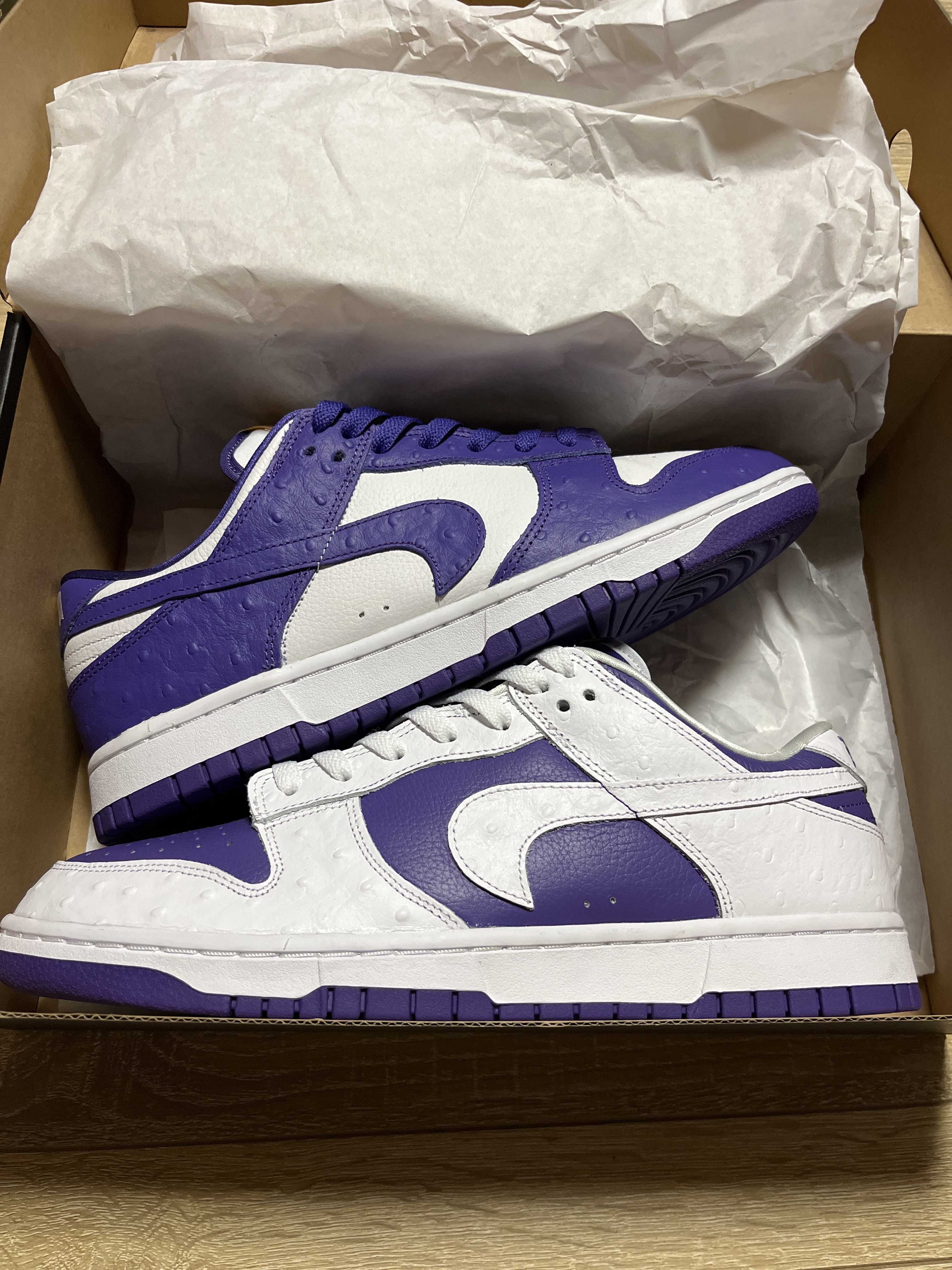 Nike Women's Dunk Low "Made You Look"