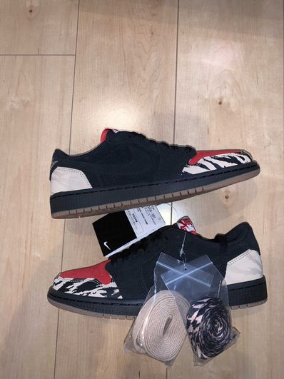 Sole Fly × Nike Air Jordan 1 Low "Black and Sport Red"