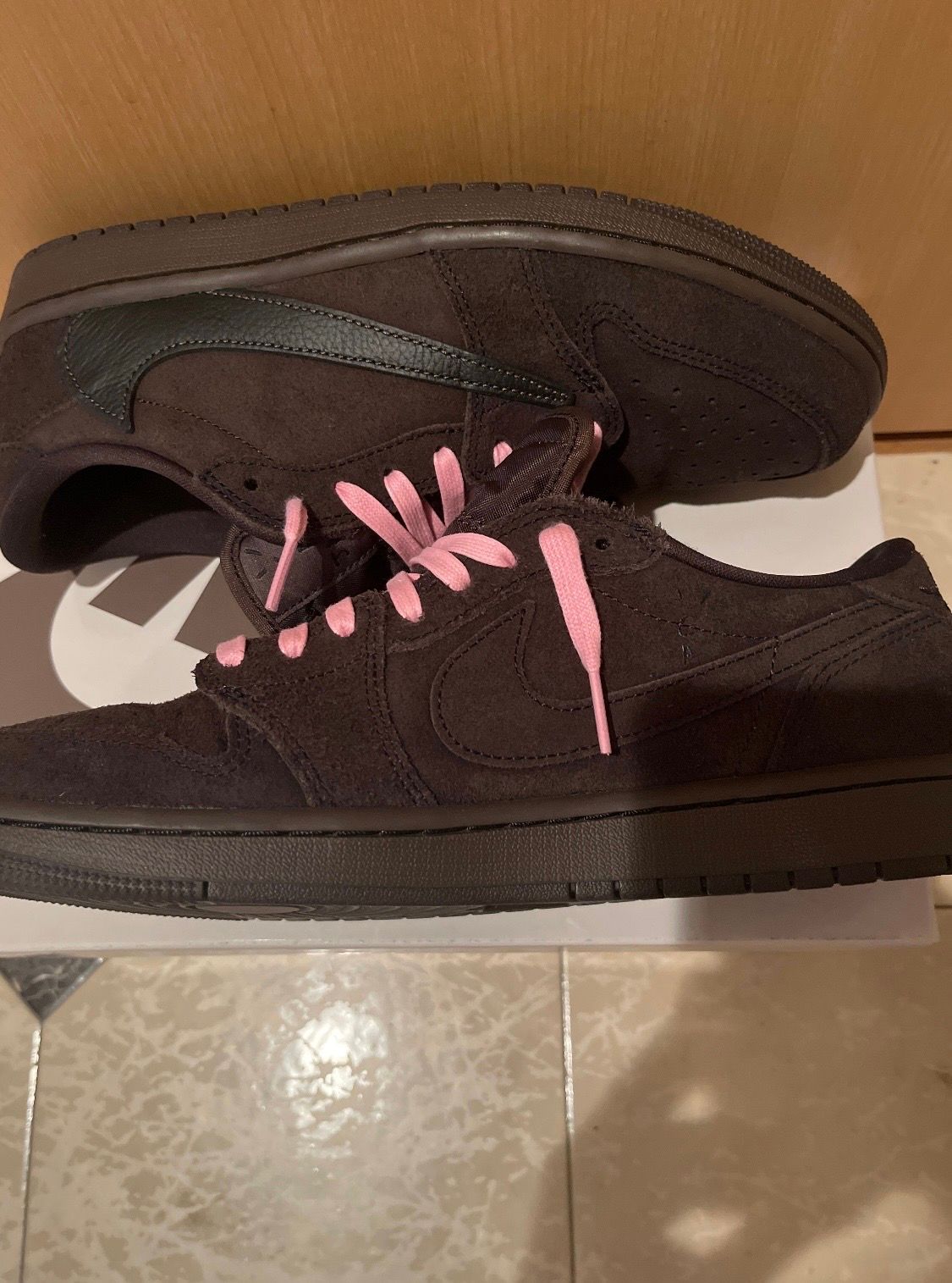 Travis Scott × Nike Air Jordan 1 Low OG SP "Velvet Brown and Dark Mocha"