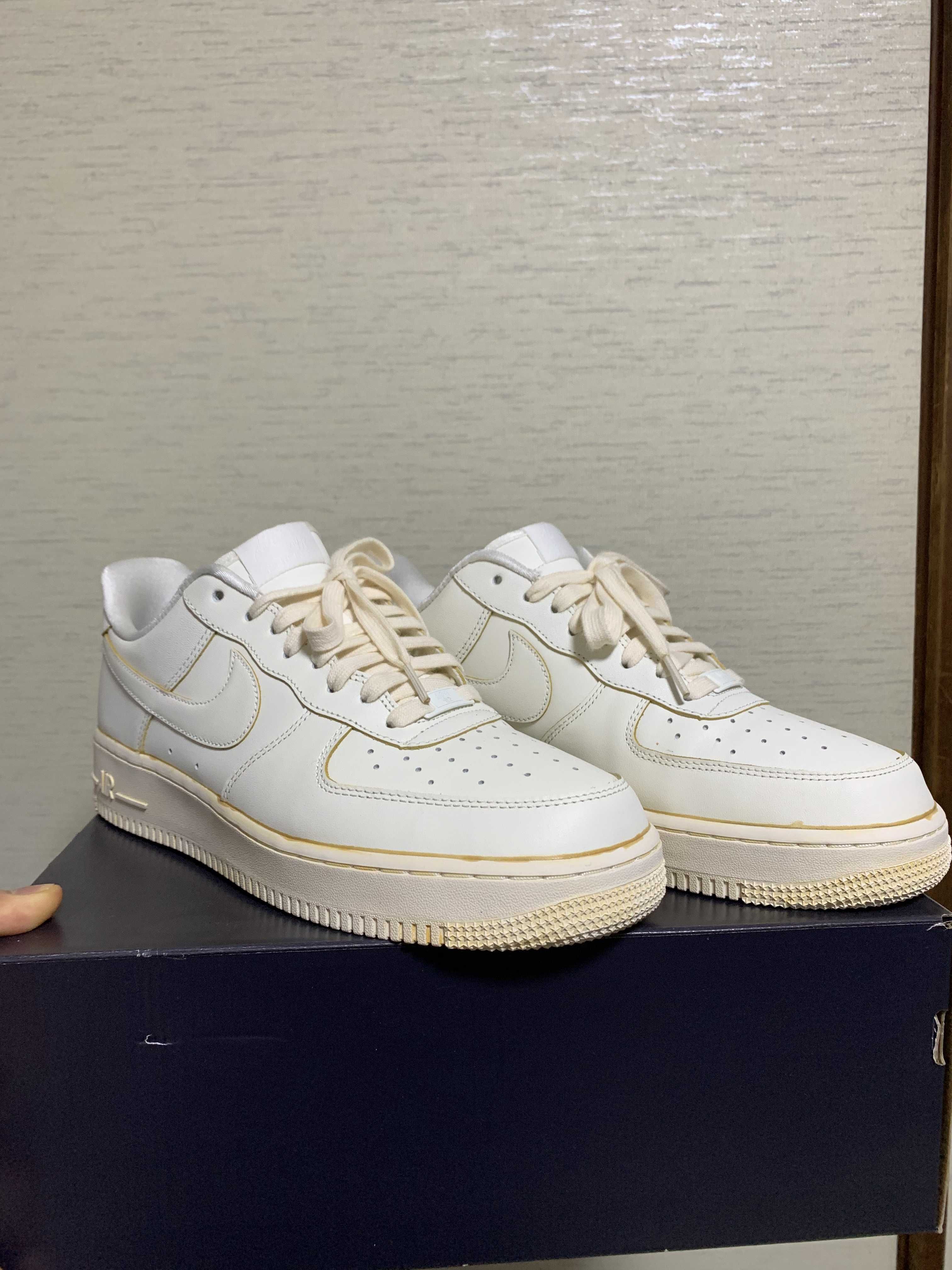 Nike Air Force 1 Low '07 LV8 "Made You Look"