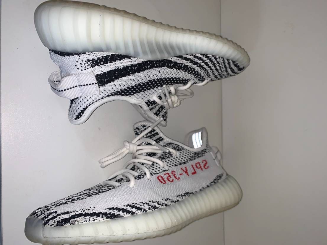 adidas YEEZY Boost 350 V2 "Zebra"