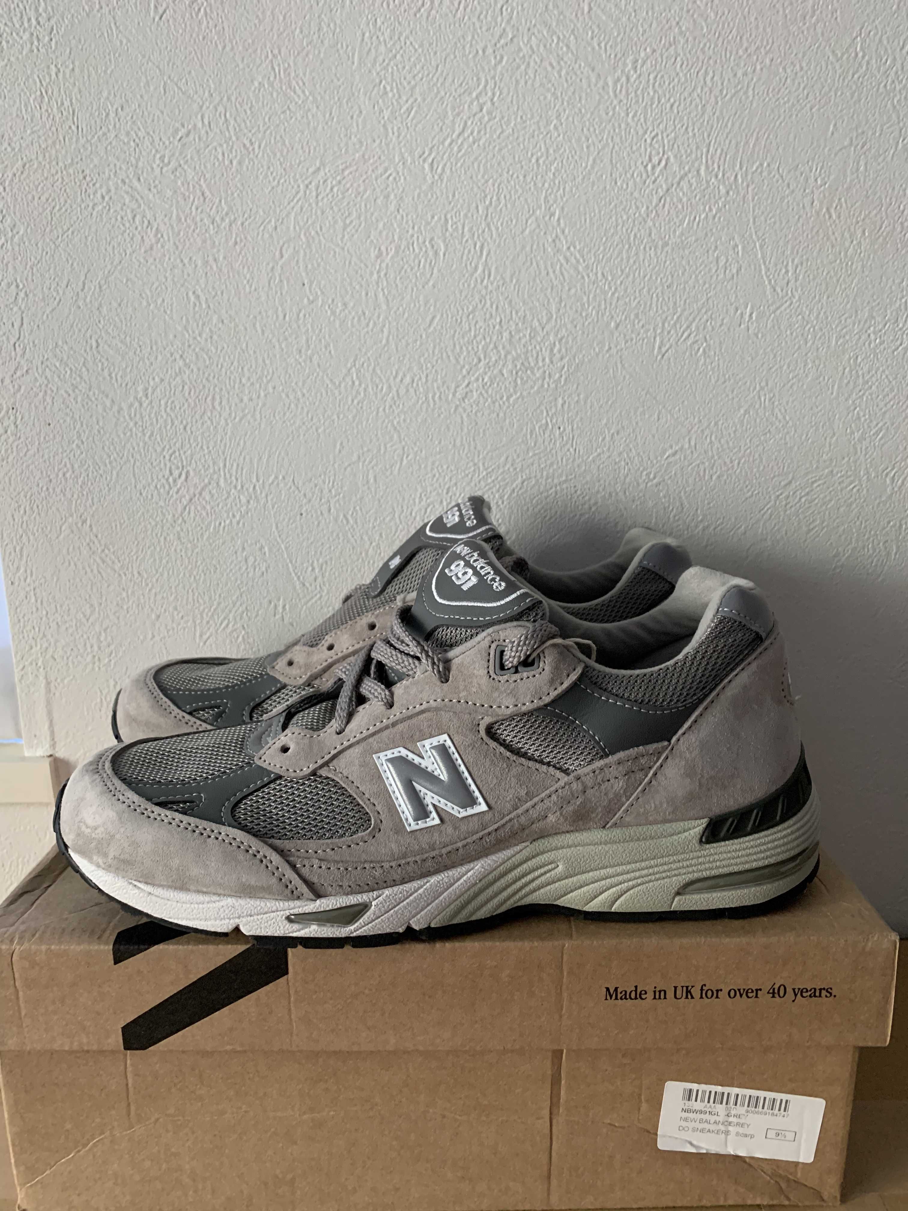 New Balance Women's 991 Made in England "Grey"