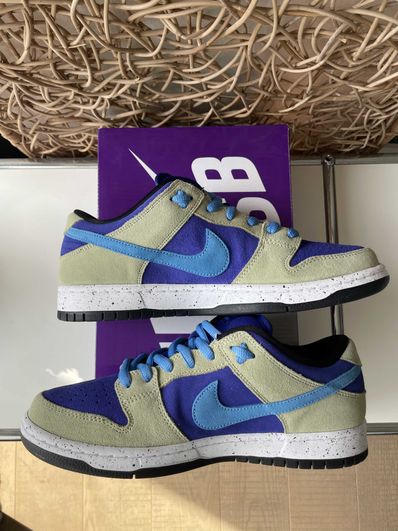 Nike SB Dunk Low "Celadon"