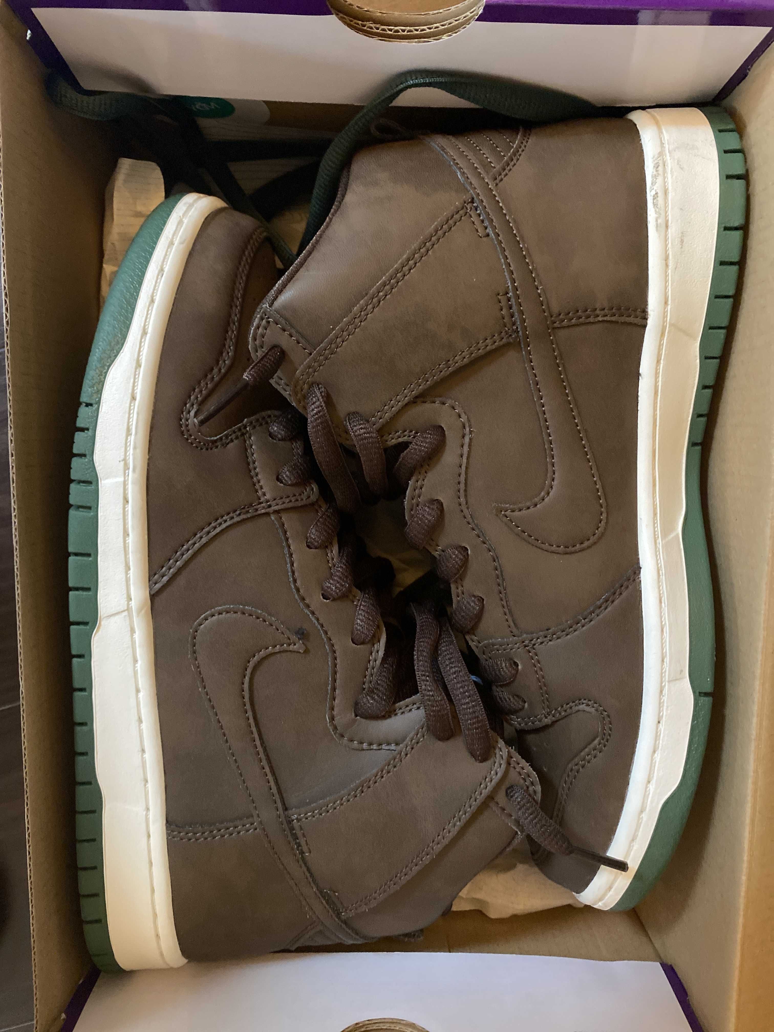 Nike SB Dunk High "Baroque Brown"